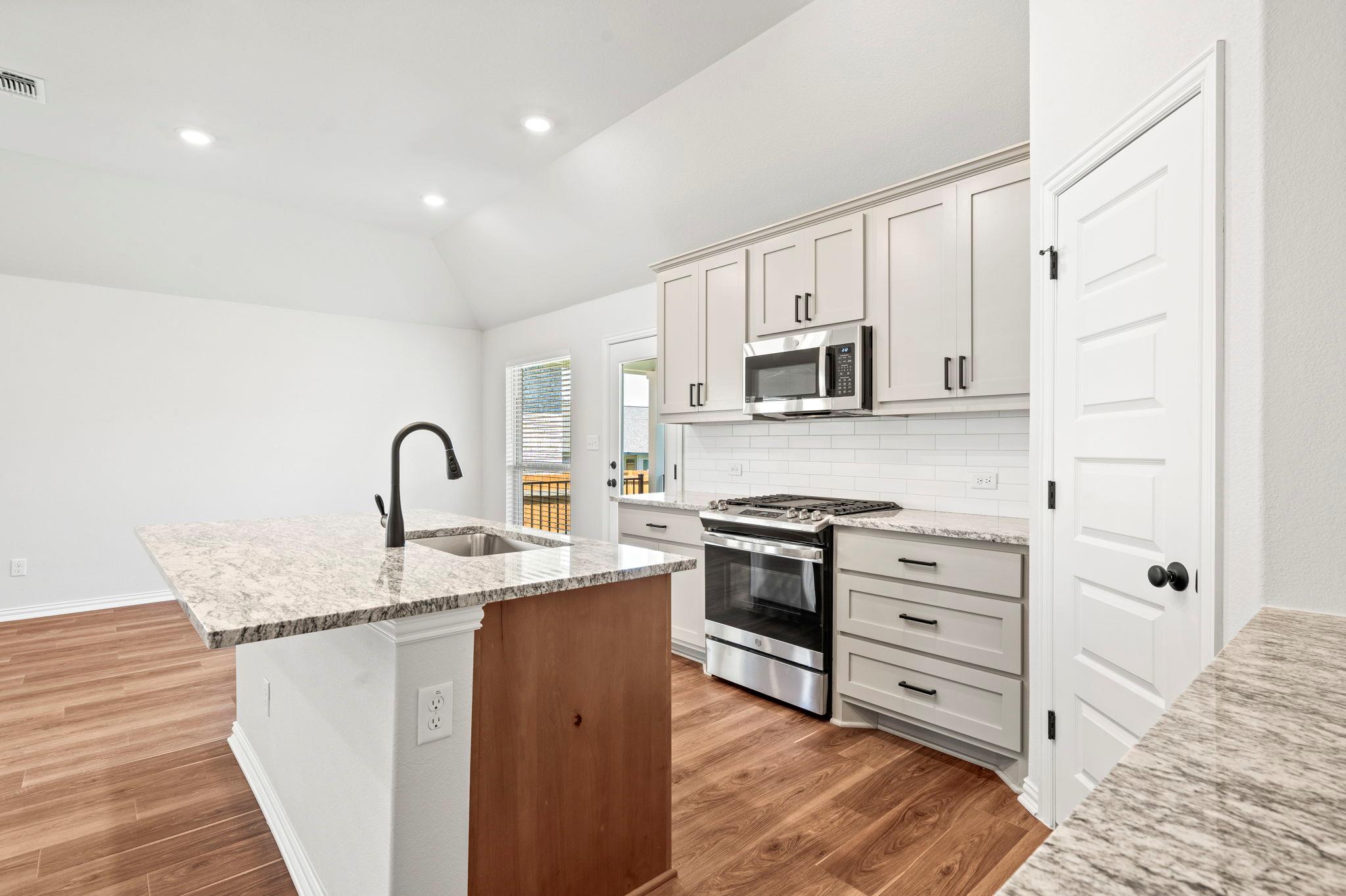 341 Fawn River Run Property Photo 8