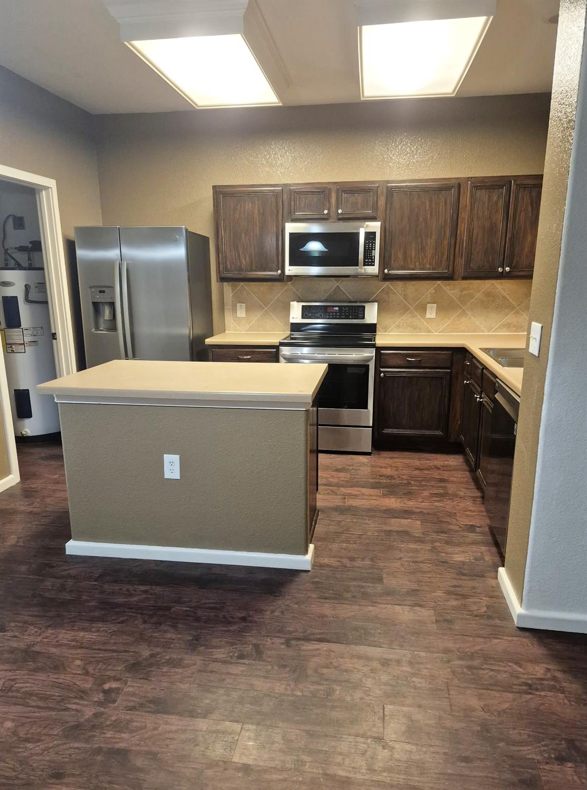 6400 Ken Caryl Dr Property Photo 15