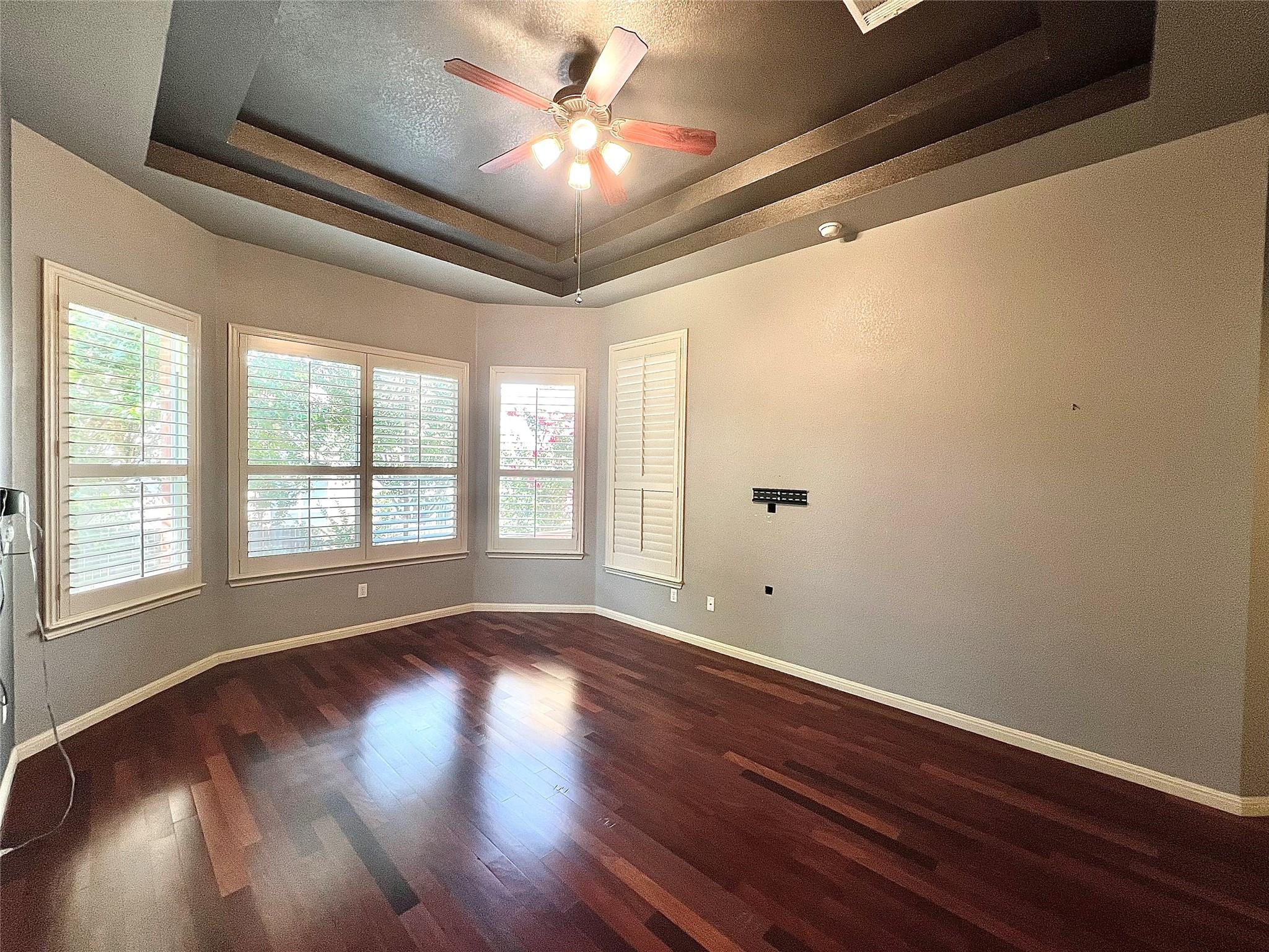 2201 Golden Gate Park Property Photo 12