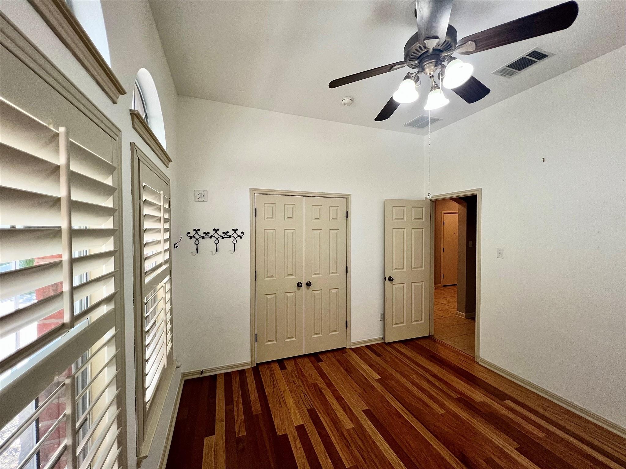 2201 Golden Gate Park Property Photo 21