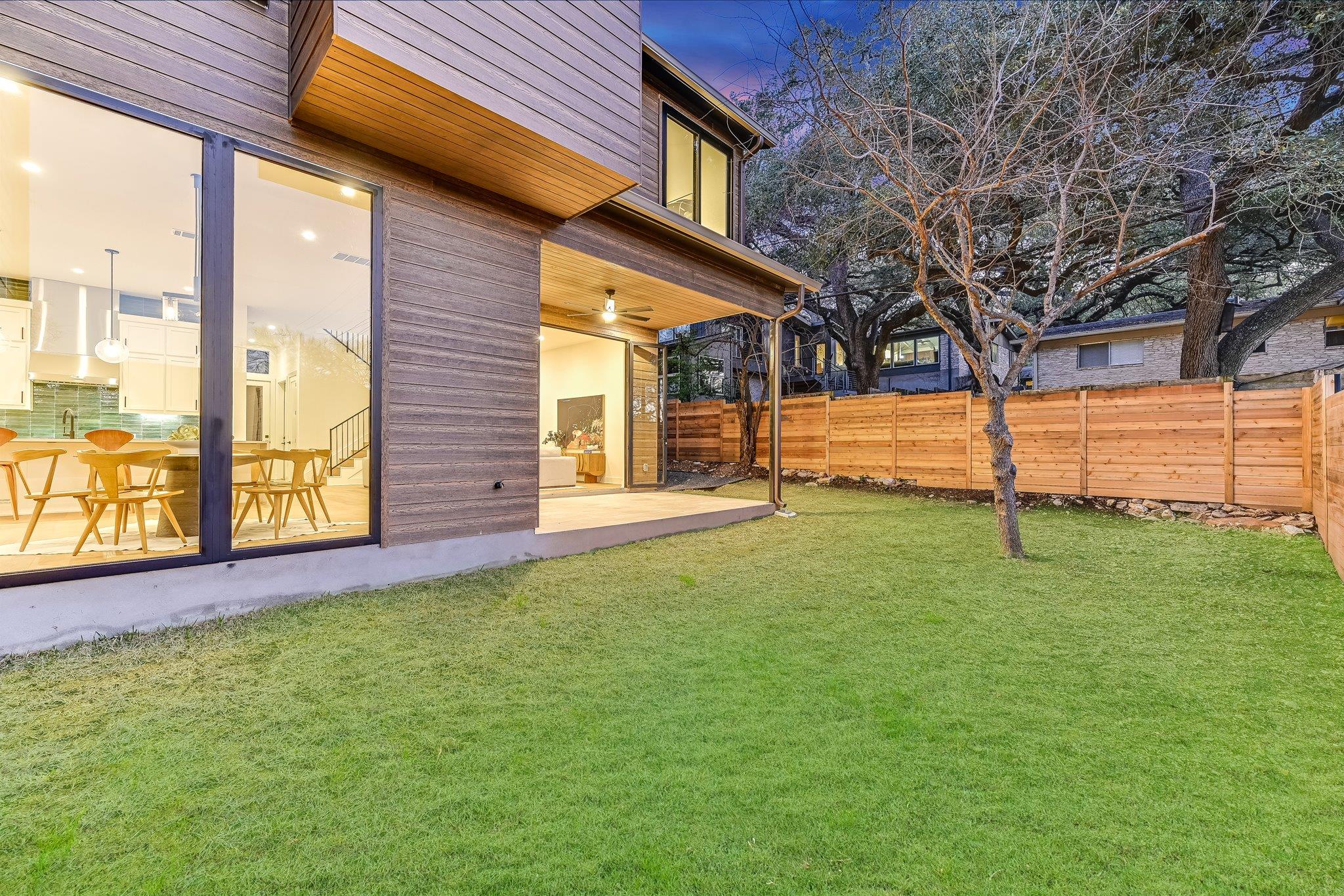 2401 Trailside Dr #b Property Photo 12