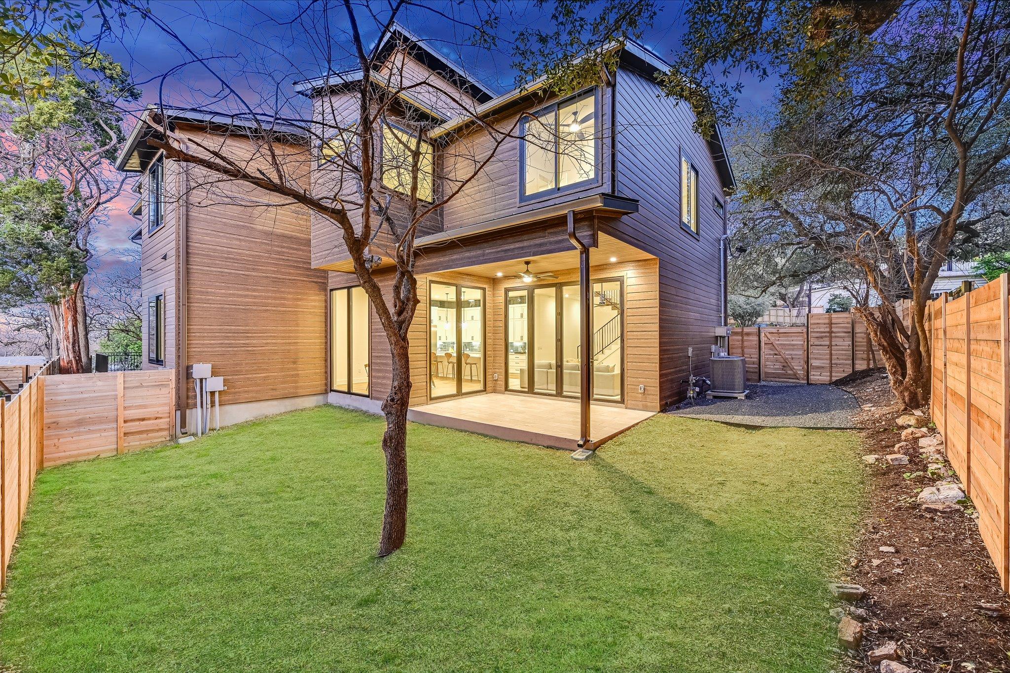 2401 Trailside Dr #b Property Photo 13