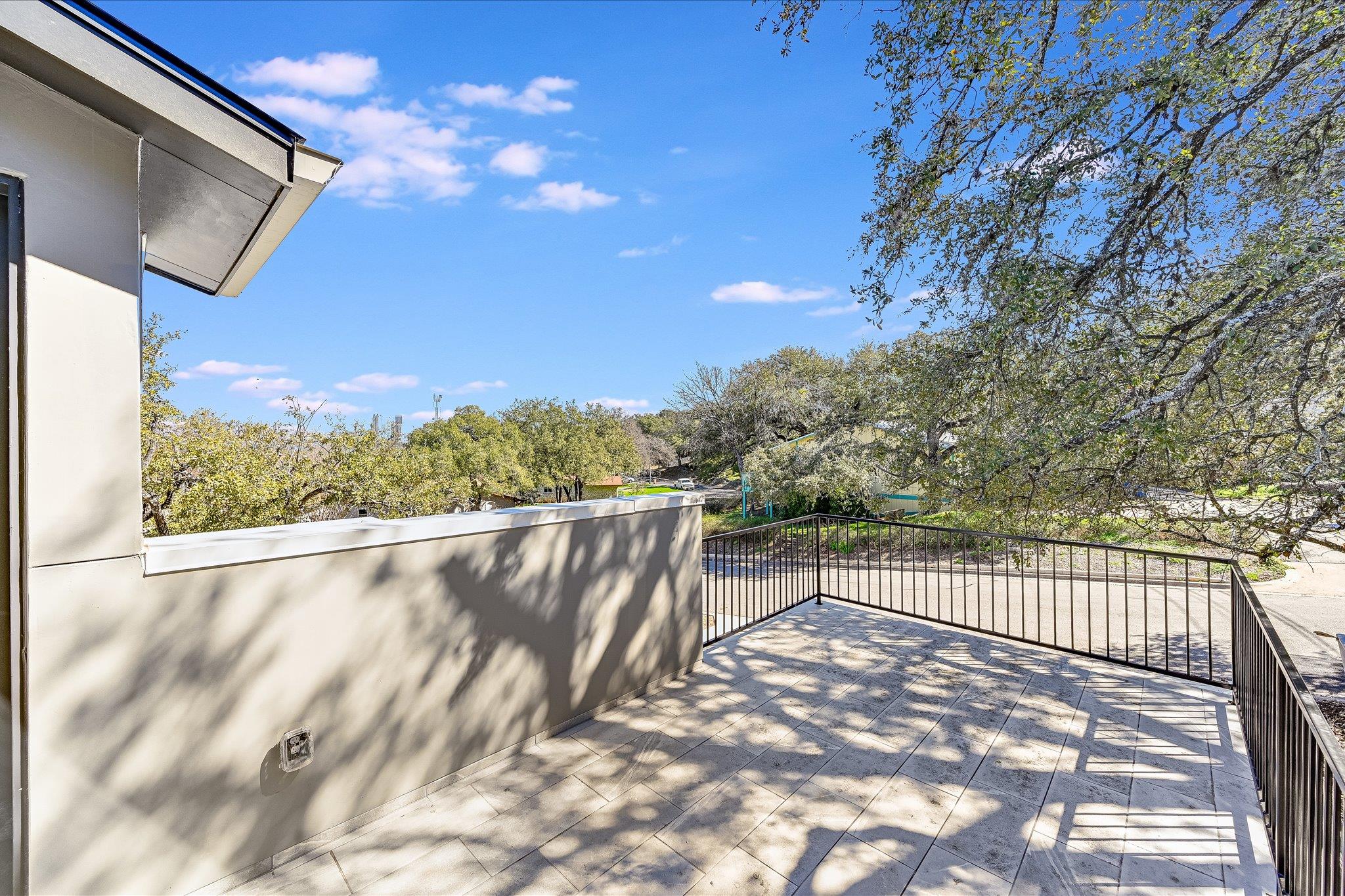 2401 Trailside Dr #b Property Photo 32