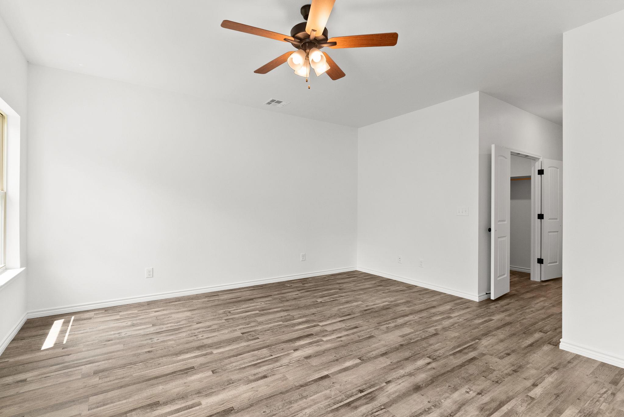 828 Elijah Ln Property Photo 14