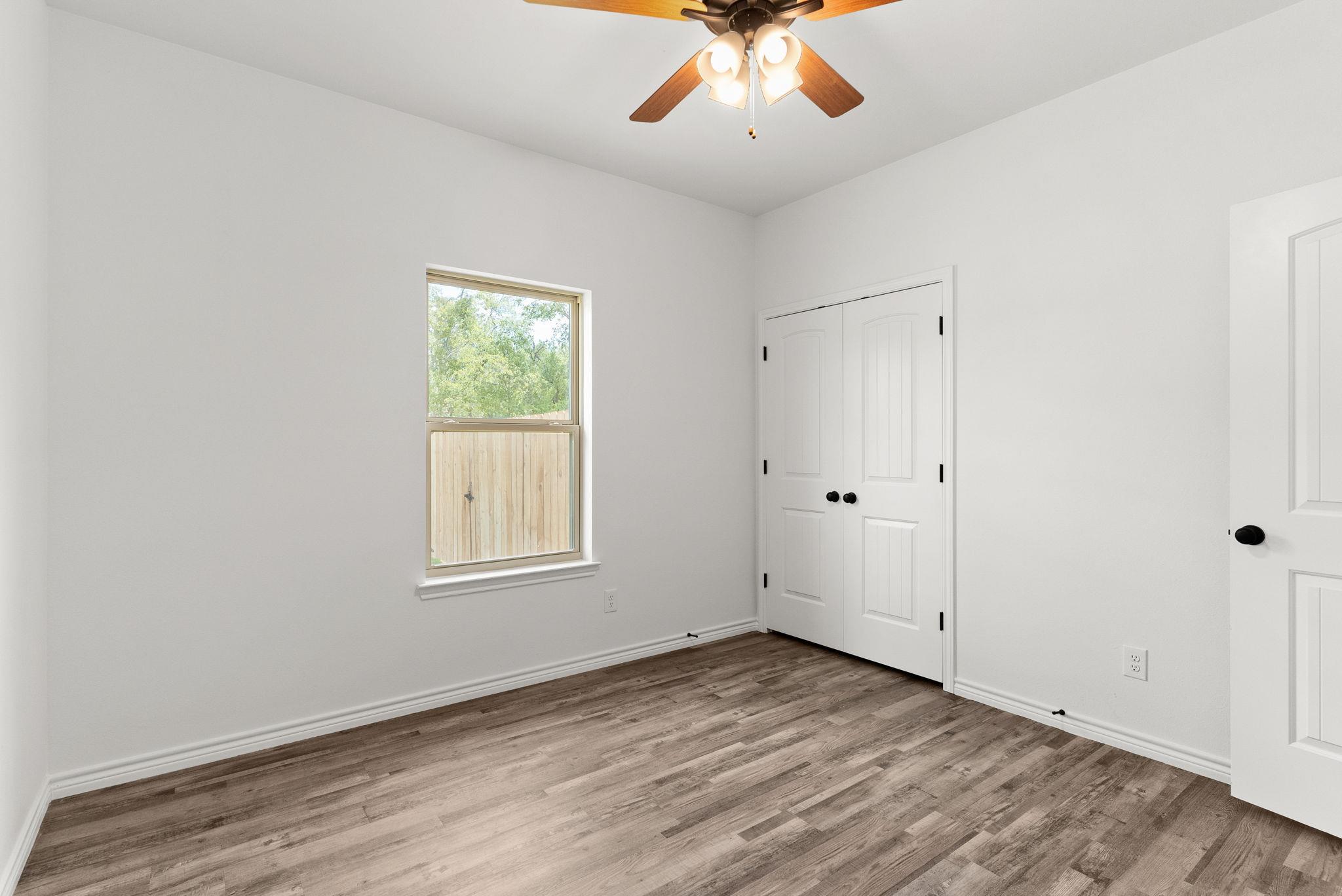 828 Elijah Ln Property Photo 22