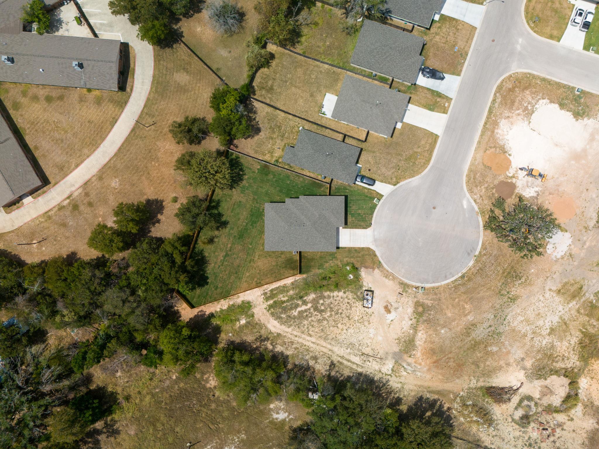 828 Elijah Ln Property Photo 28