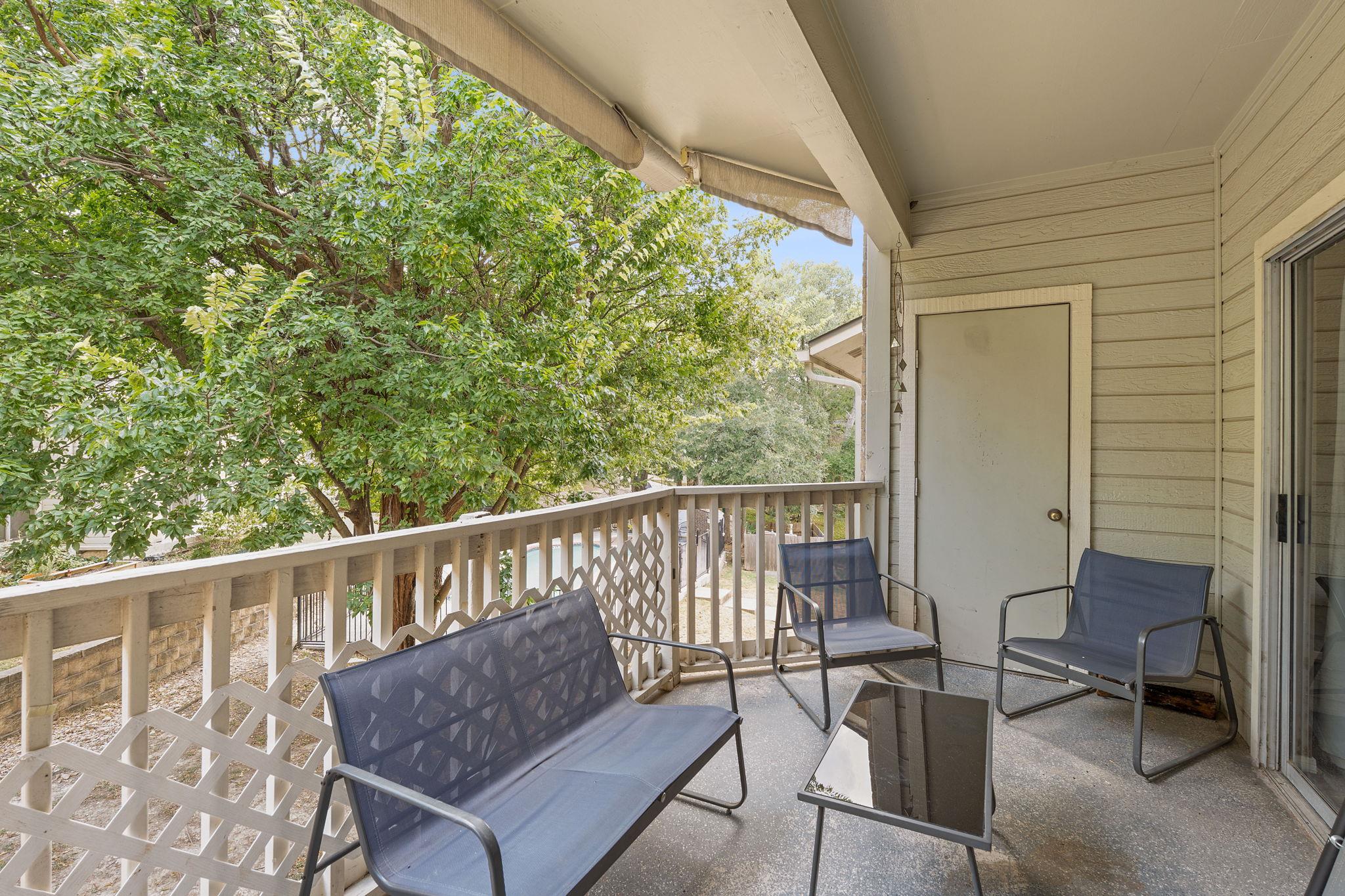 2450 Wickersham Ln #704 Property Photo 17