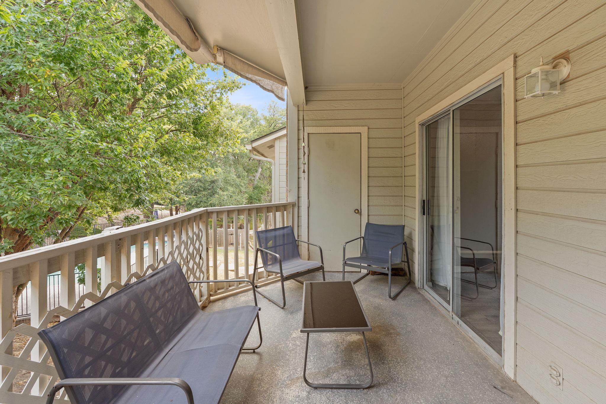 2450 Wickersham Ln #704 Property Photo 18