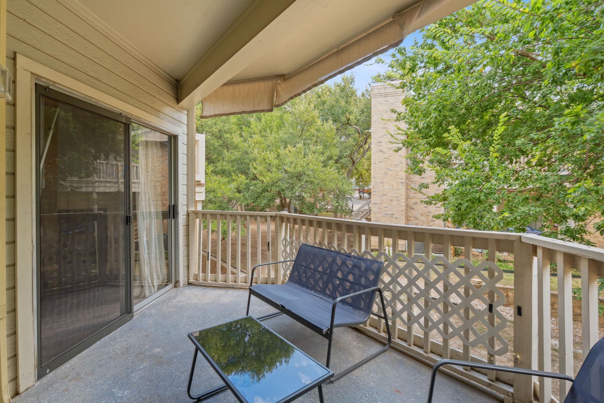 2450 Wickersham Ln #704 Property Photo 19
