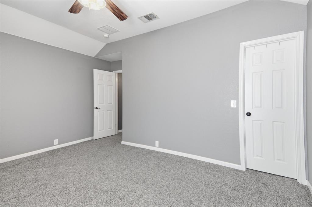 2157 Paradise Ridge Dr Property Photo 17