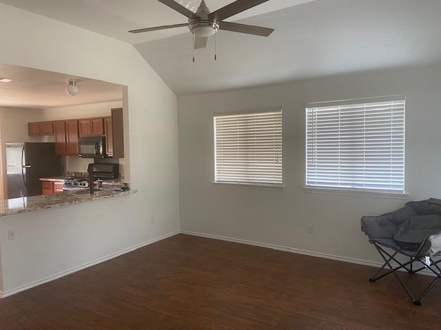 4405 Belfield Ln Property Photo 3