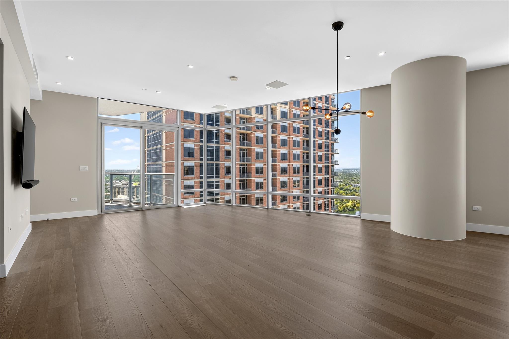 200 Congress Ave #28sw Property Photo 18