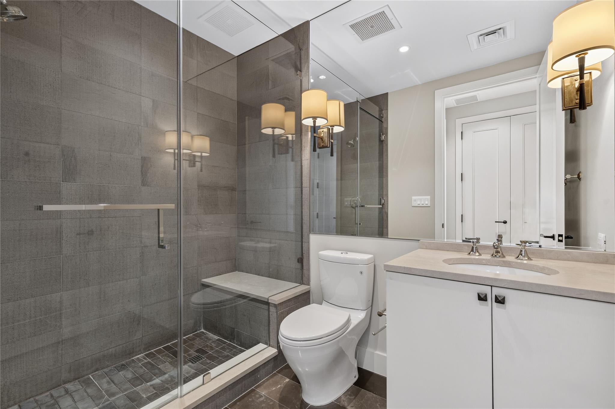 200 Congress Ave #28sw Property Photo 32