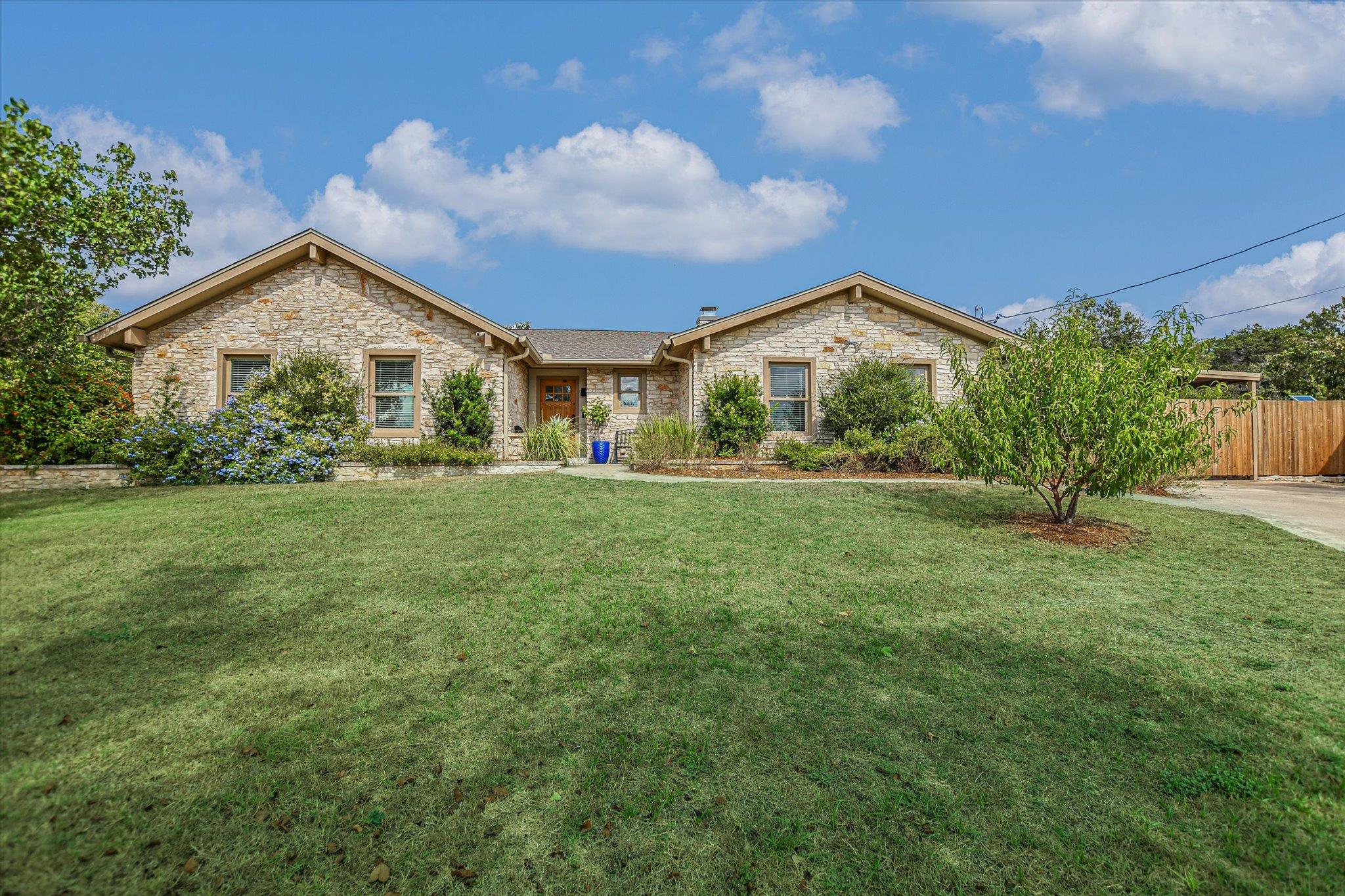 9000 Rock Way Dr Property Photo 1