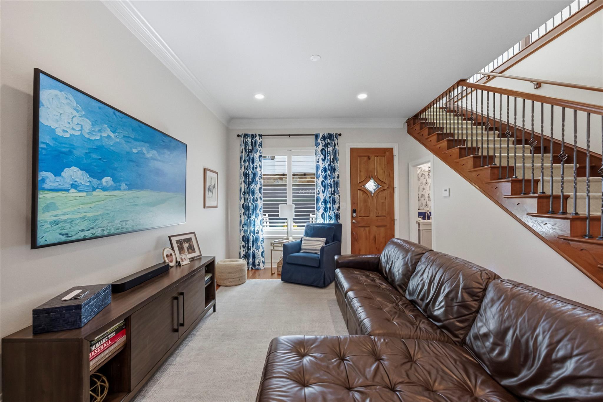 1621 Enfield Rd #e Property Photo 9
