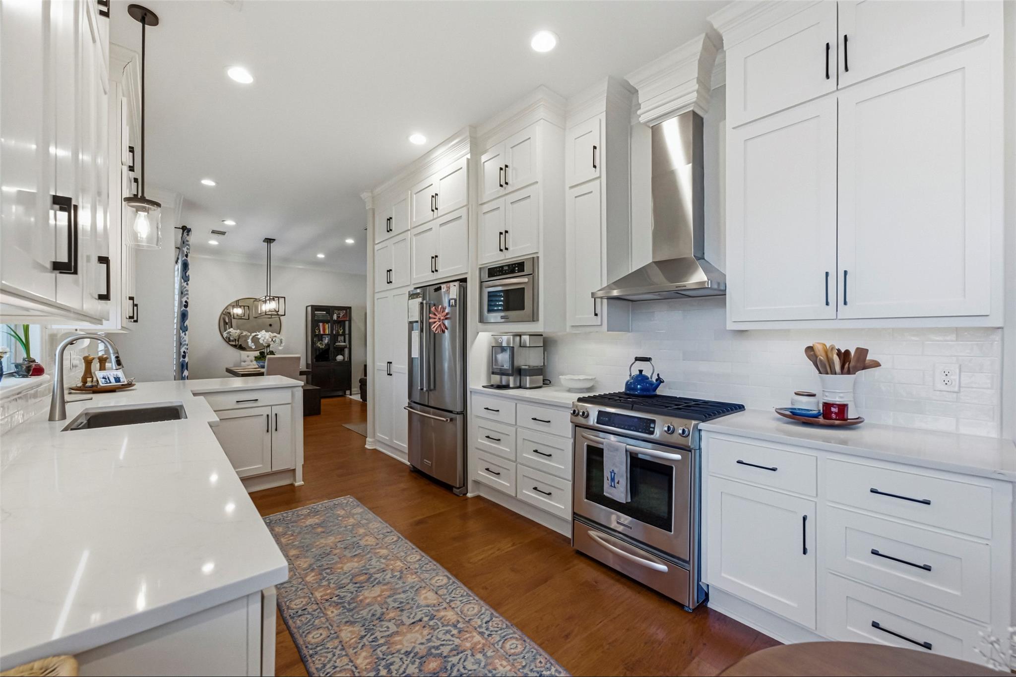 1621 Enfield Rd #e Property Photo 16
