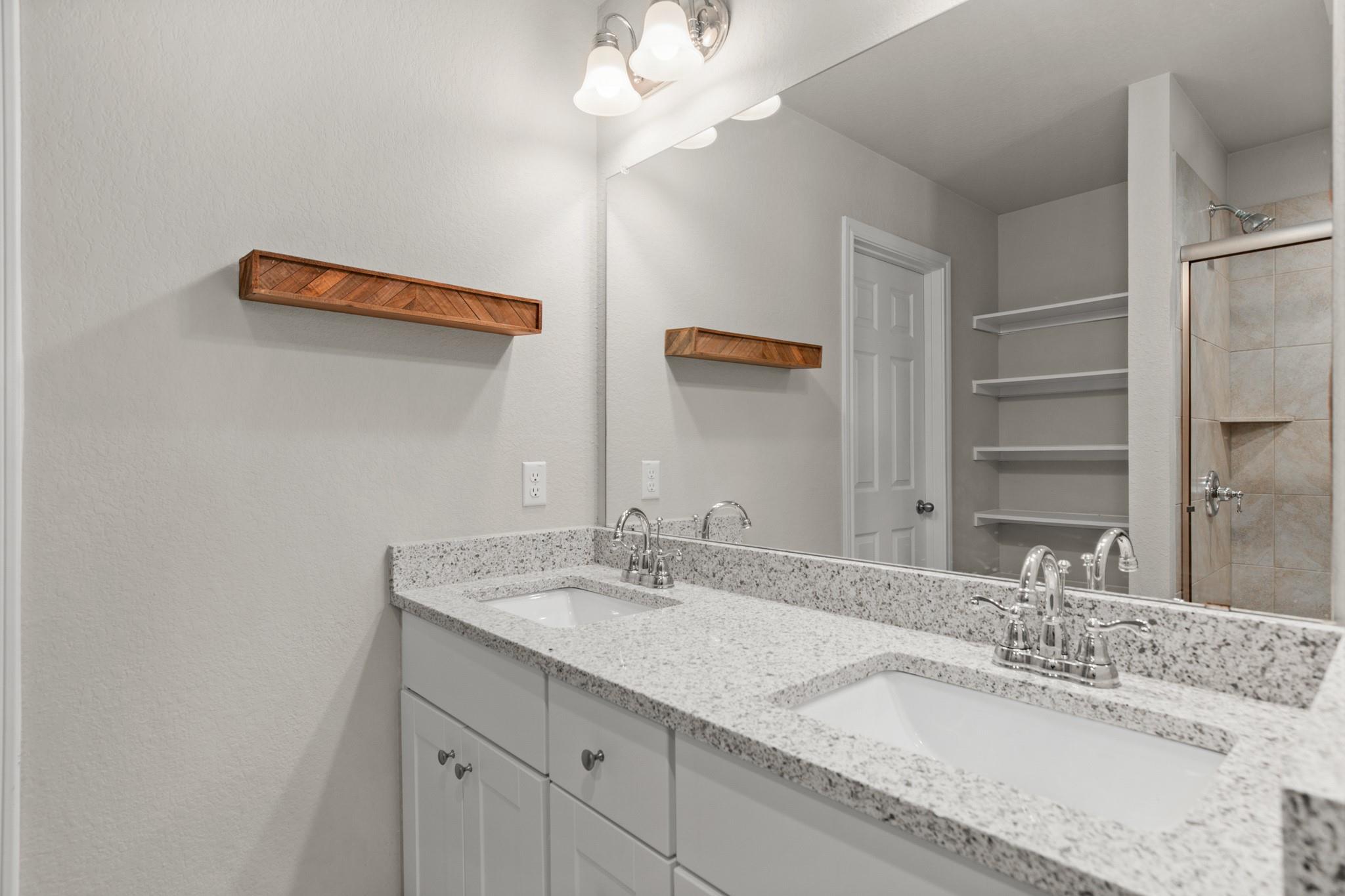 11804 Clayton Creek Ave Property Photo 13