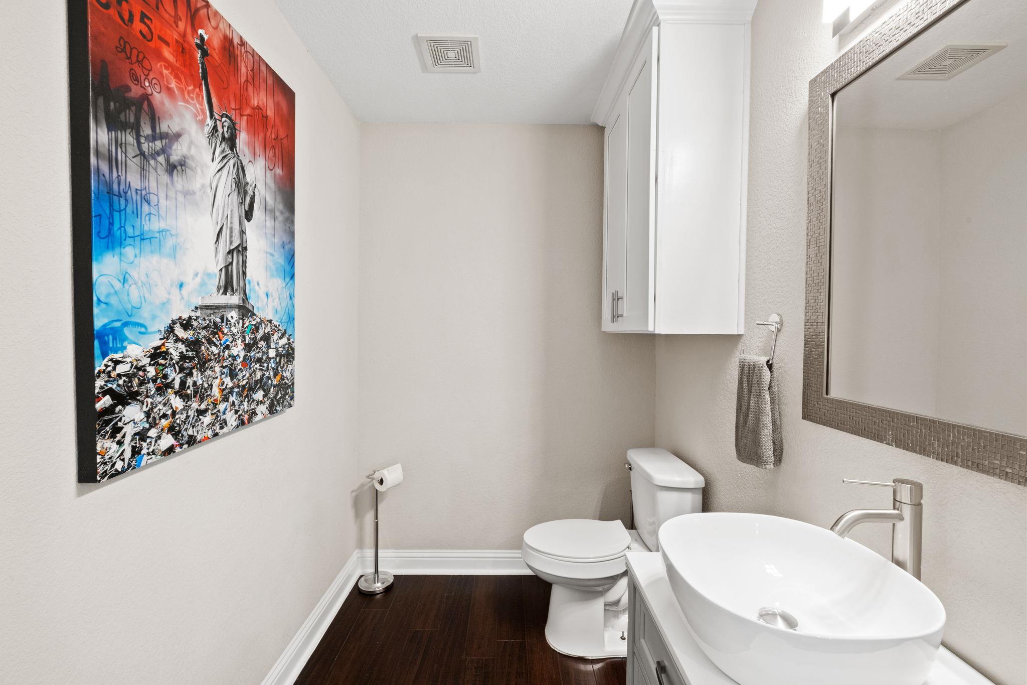 1810 Palma Plz Property Photo 11