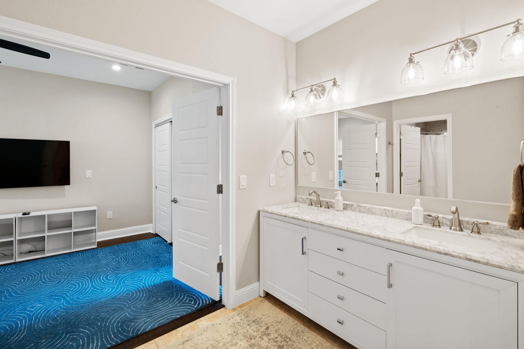 1810 Palma Plz Property Photo 30