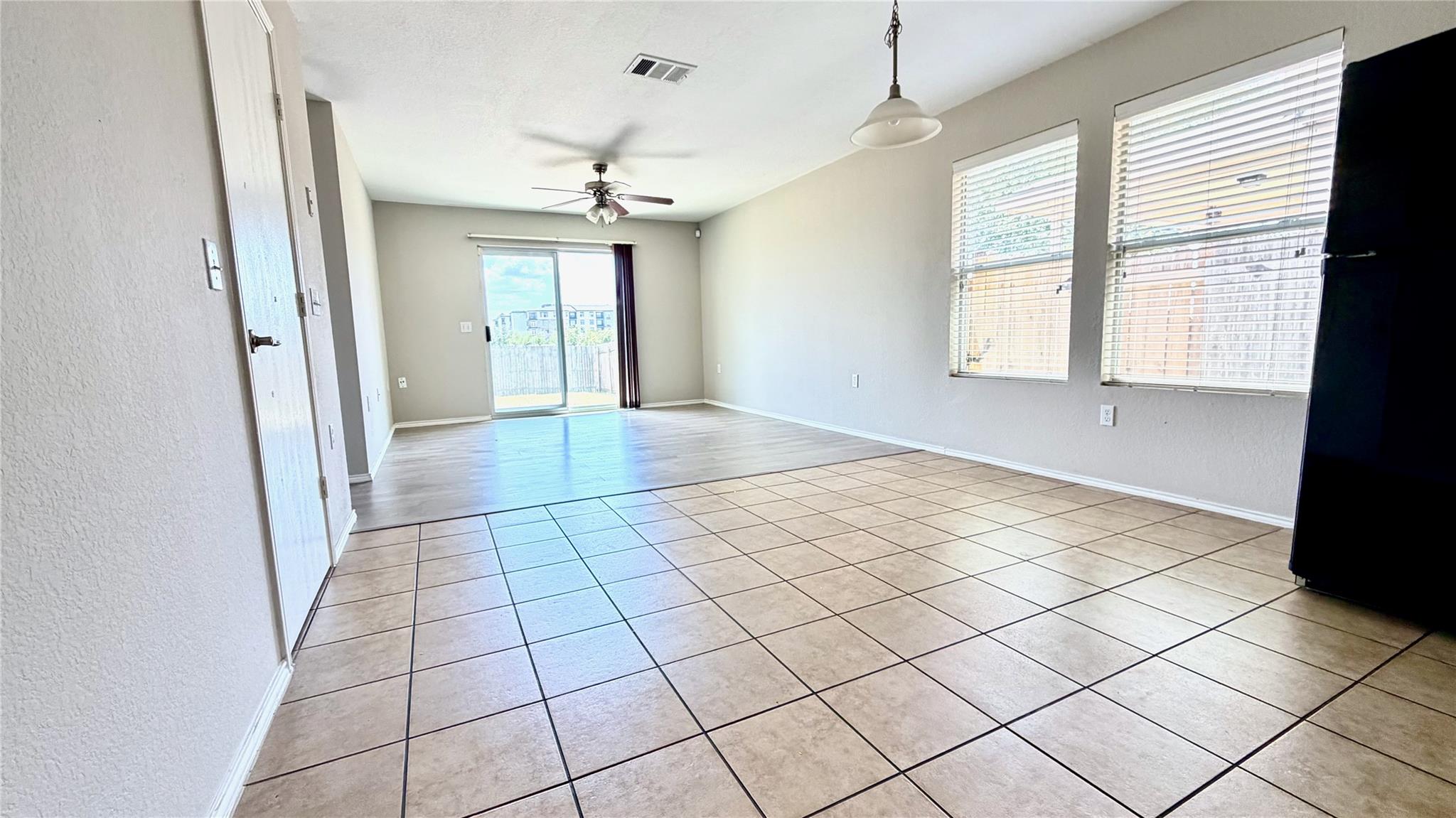 12333 Paloma Blanca Way Property Photo 8