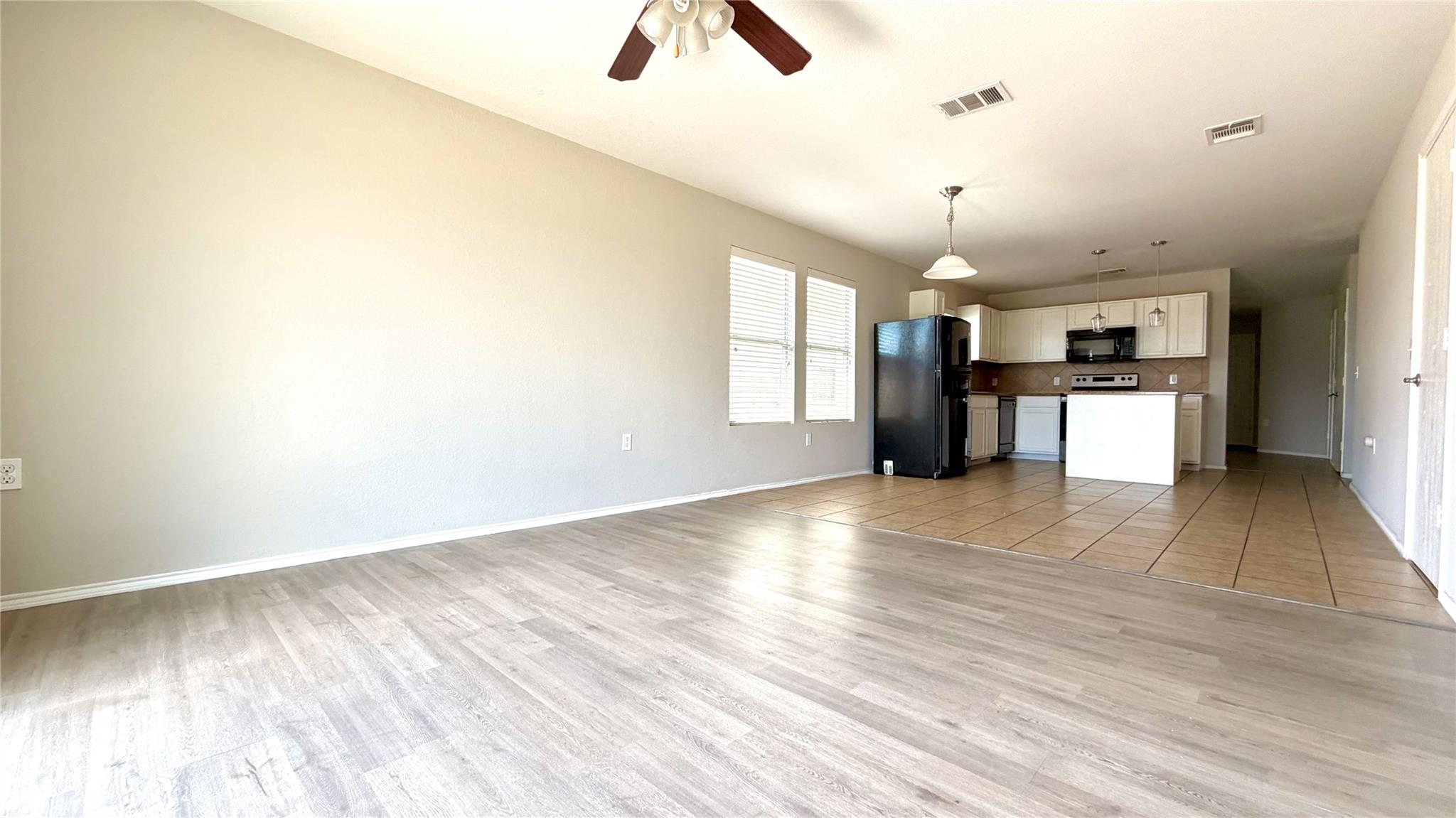 12333 Paloma Blanca Way Property Photo 10