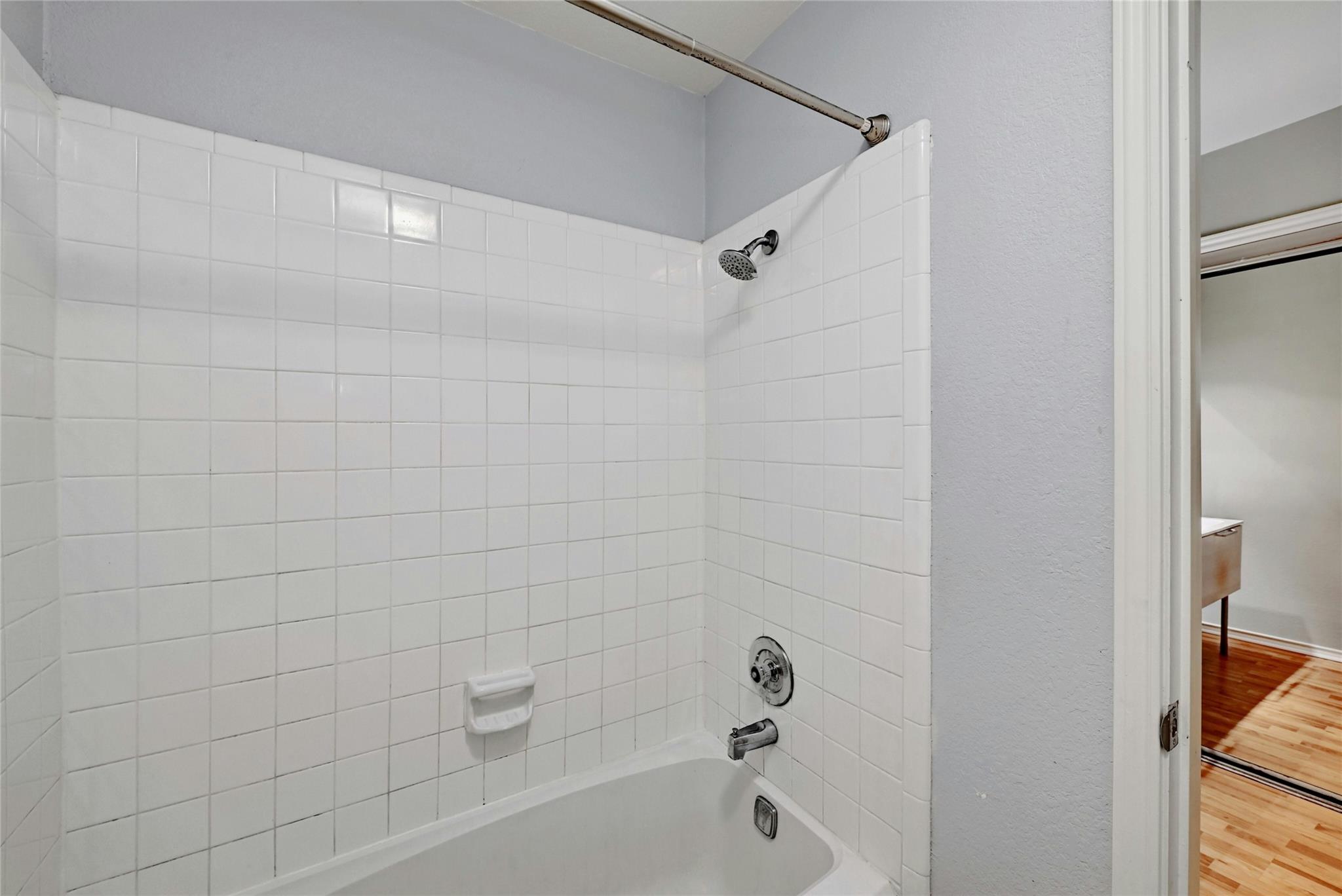 1202 Thorpe Ln 508 Property Photo 22