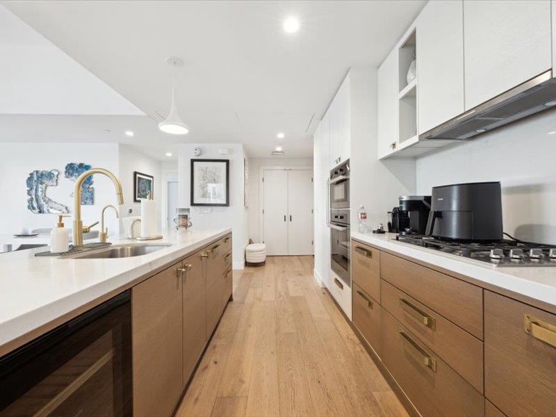 70 Rainey St 2201 Property Photo 1