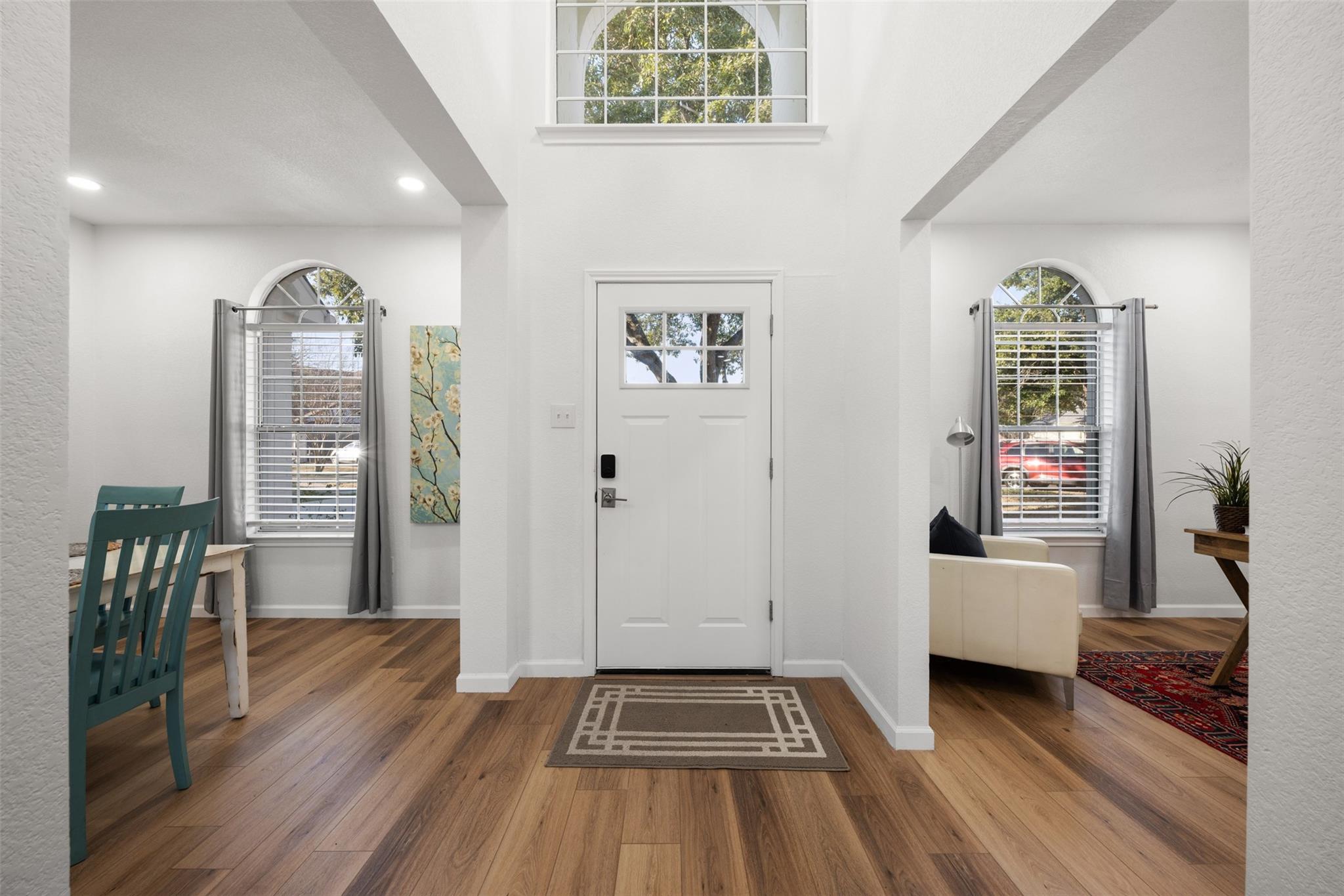 1307 Pigeon View St Property Photo 4