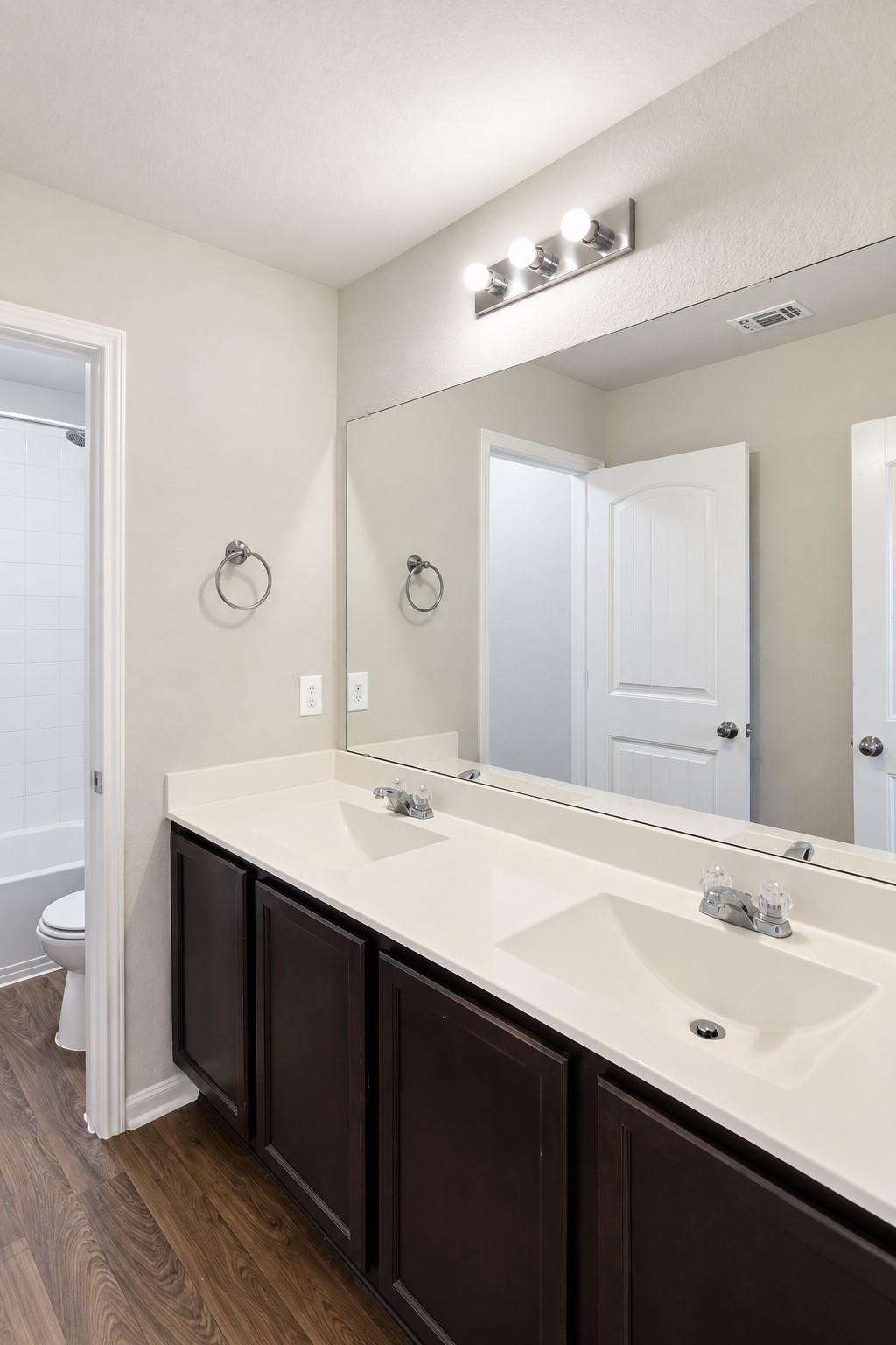 11800 Jamie Dr Property Photo 24