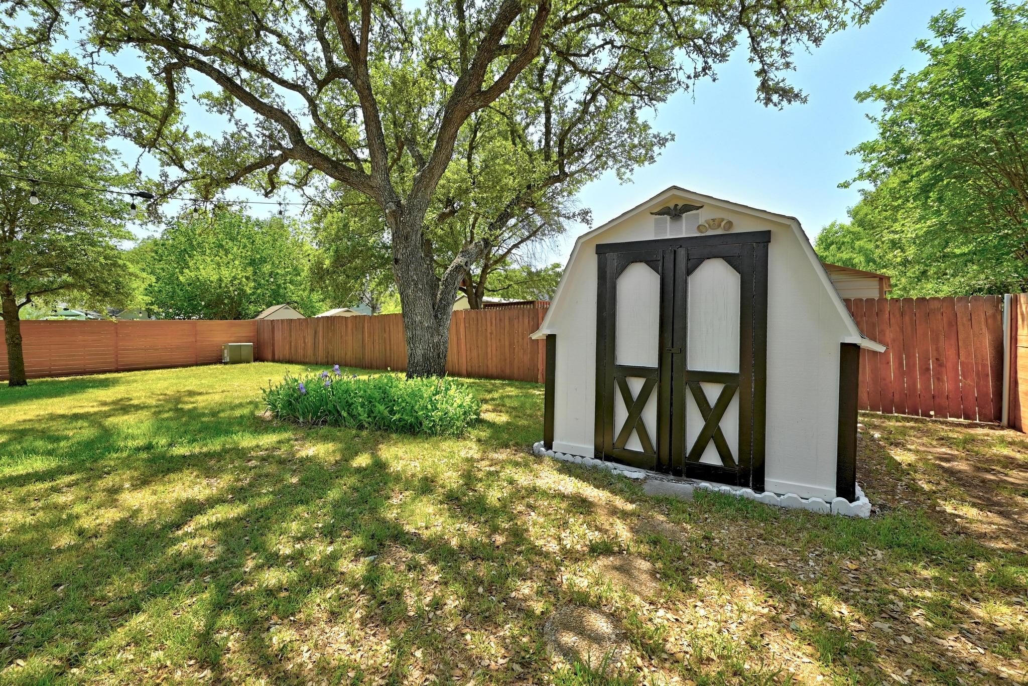 2307 Whitestone Dr Property Photo 22