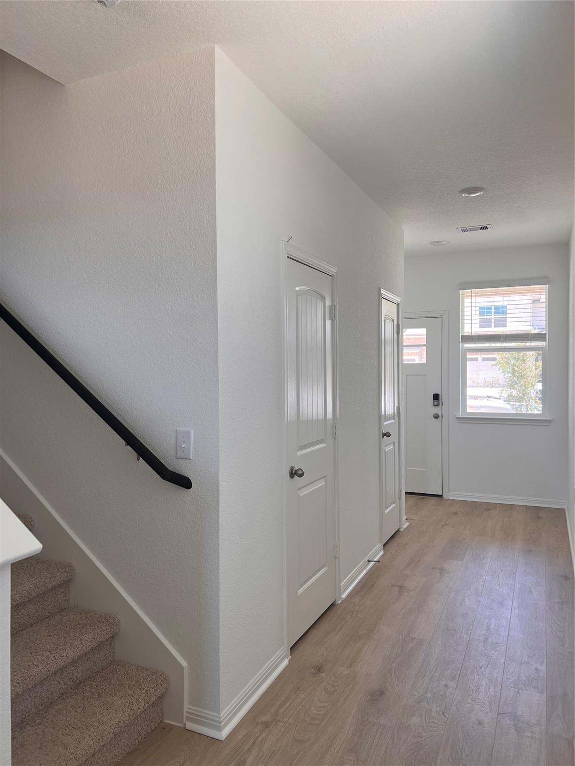 220 Saide St Property Photo 3