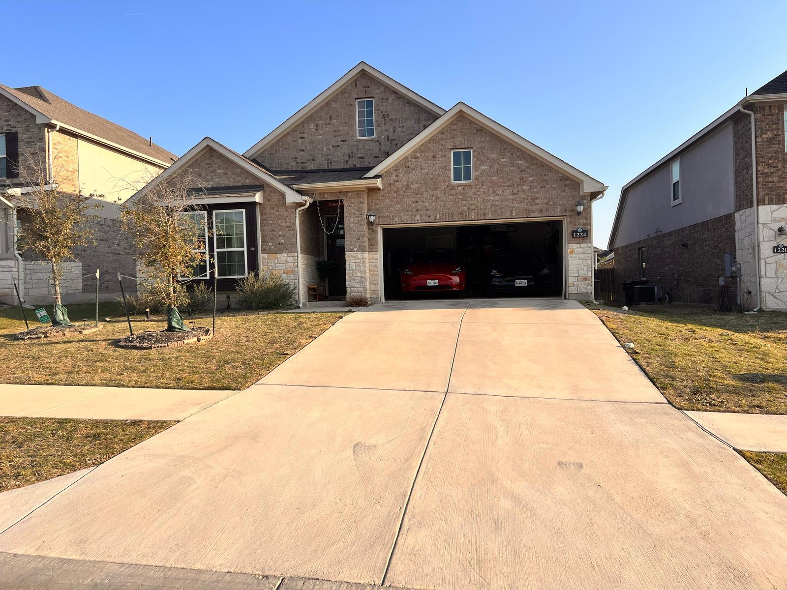 1224 Leaning Oak Ln Property Photo 1