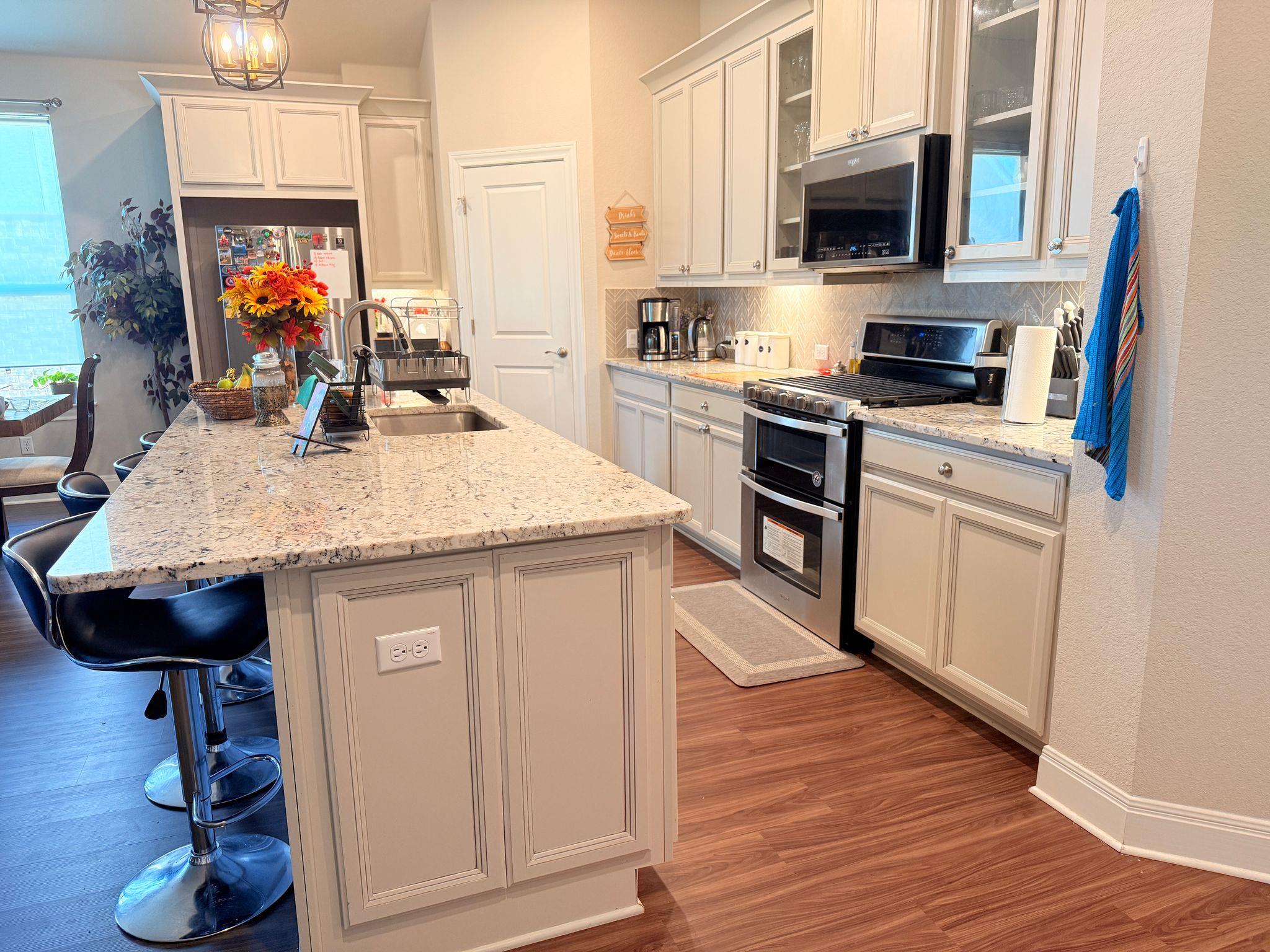 1224 Leaning Oak Ln Property Photo 11