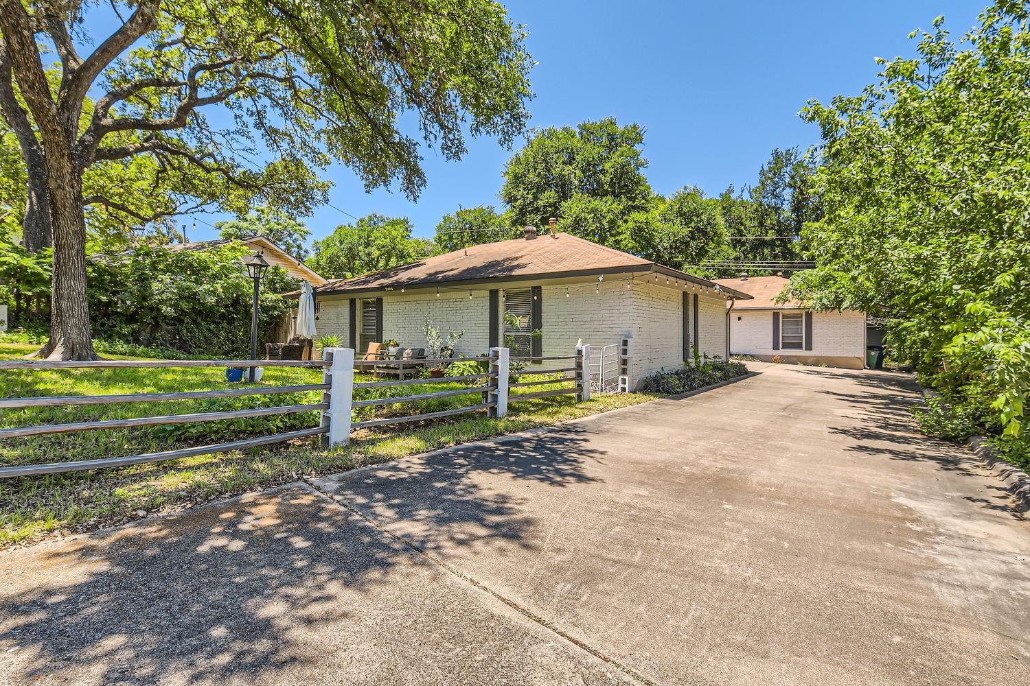 3404 South Oak Dr Property Photo 1