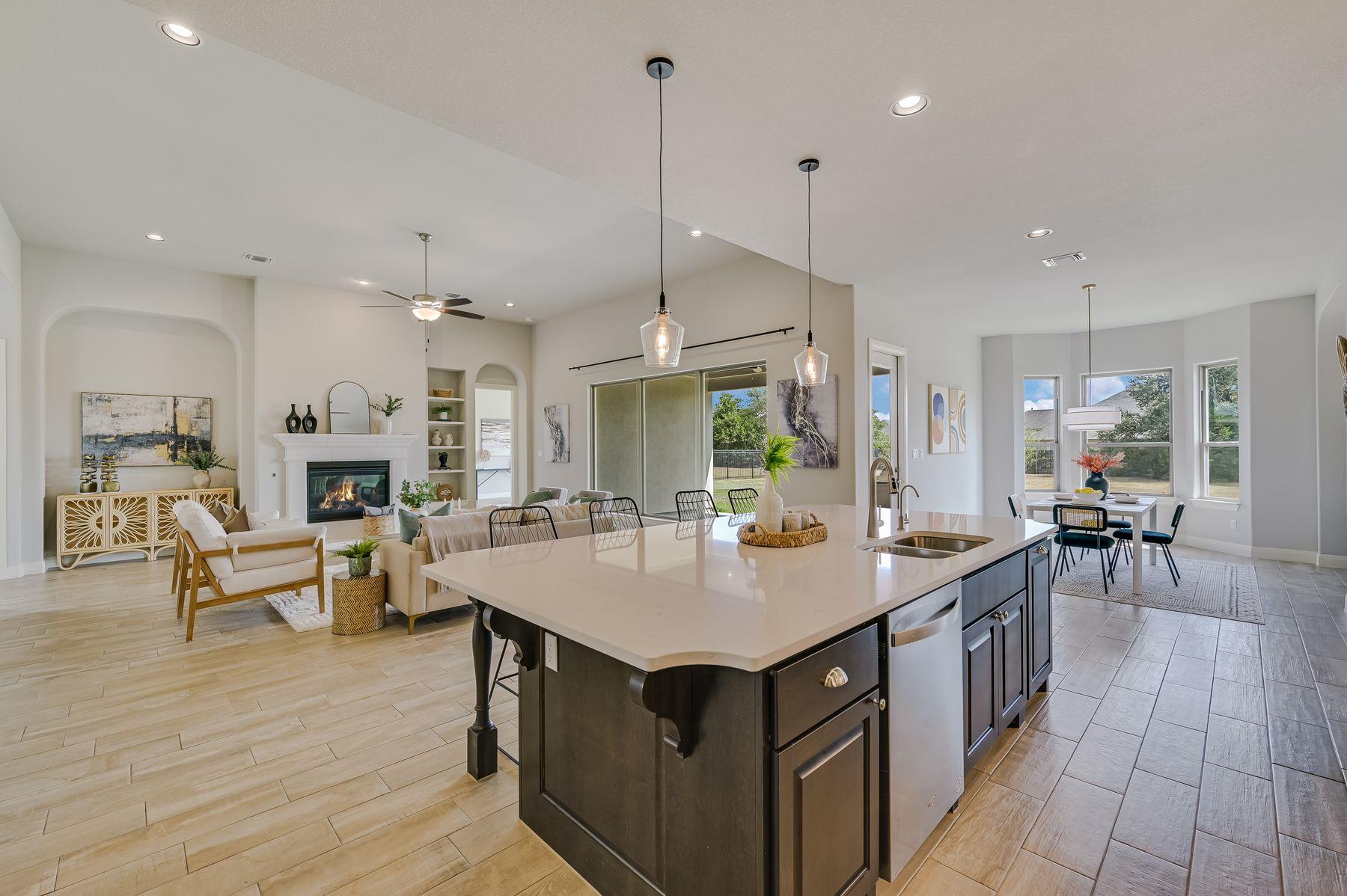 227 Dally Ct Property Photo 4