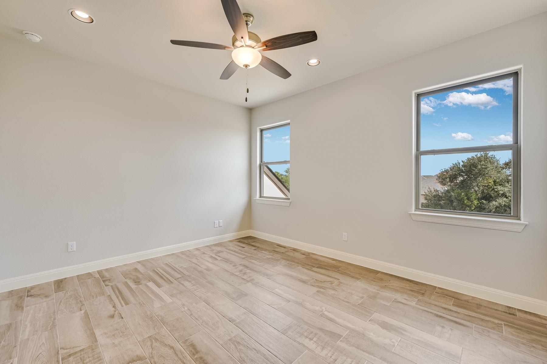 227 Dally Ct Property Photo 22