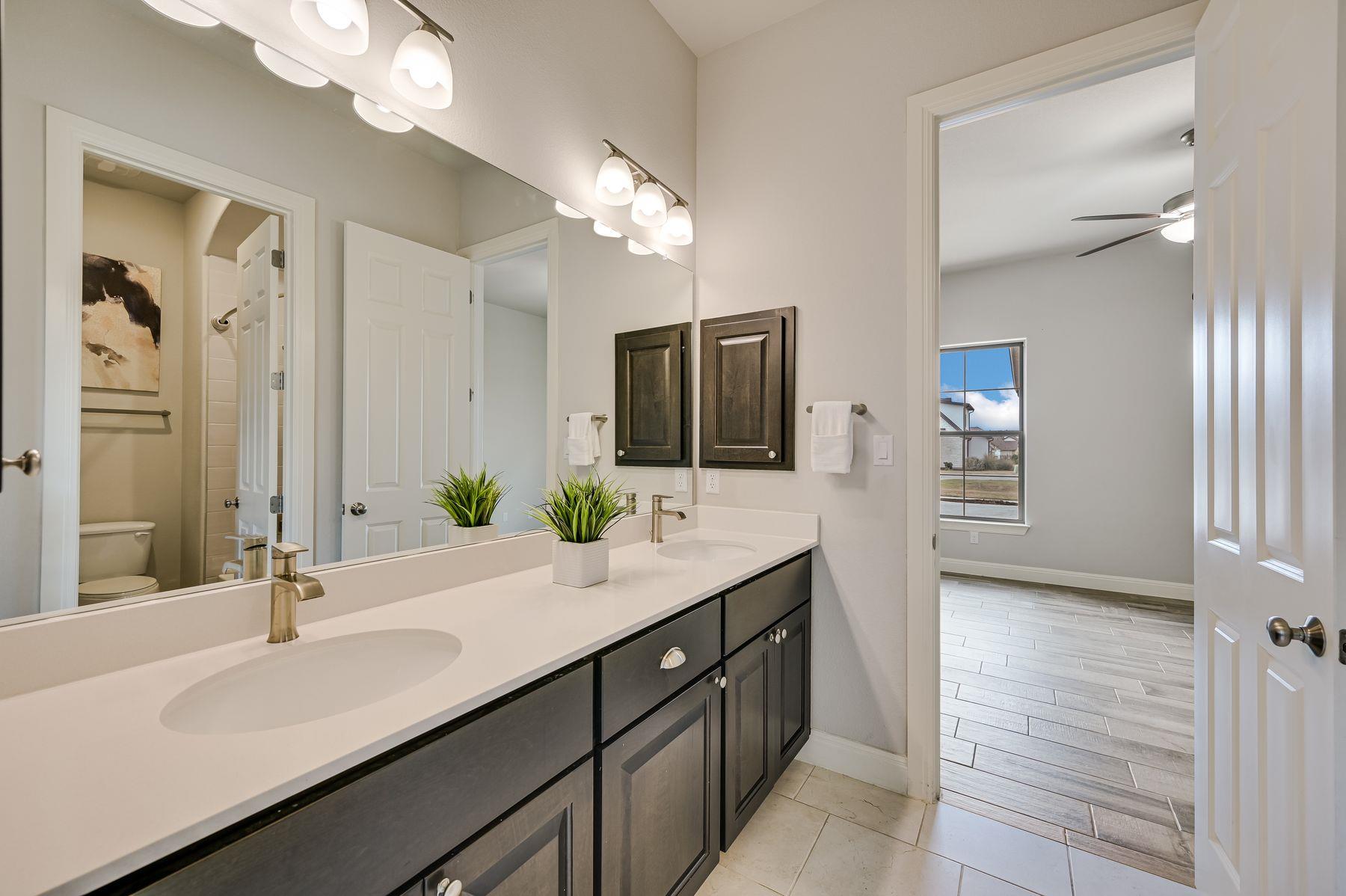 227 Dally Ct Property Photo 24