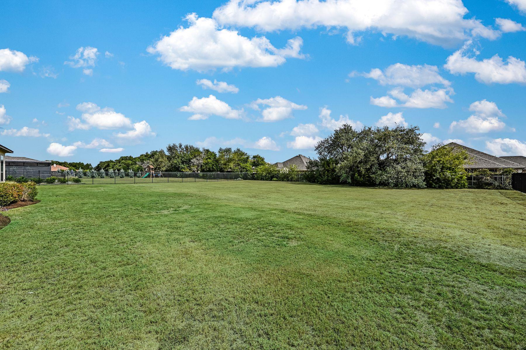 227 Dally Ct Property Photo 32