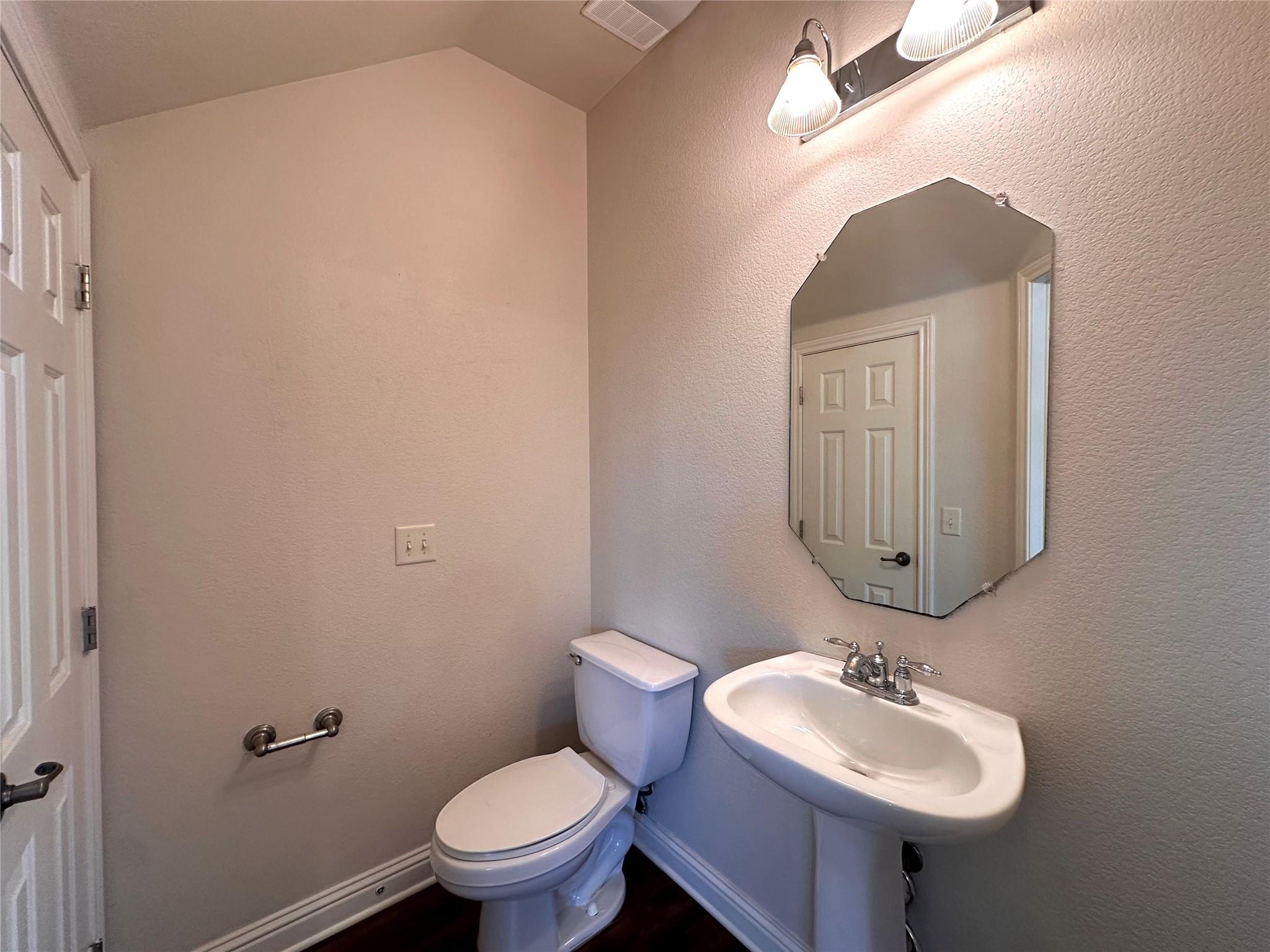 506 Delmar Ave #b Property Photo 7