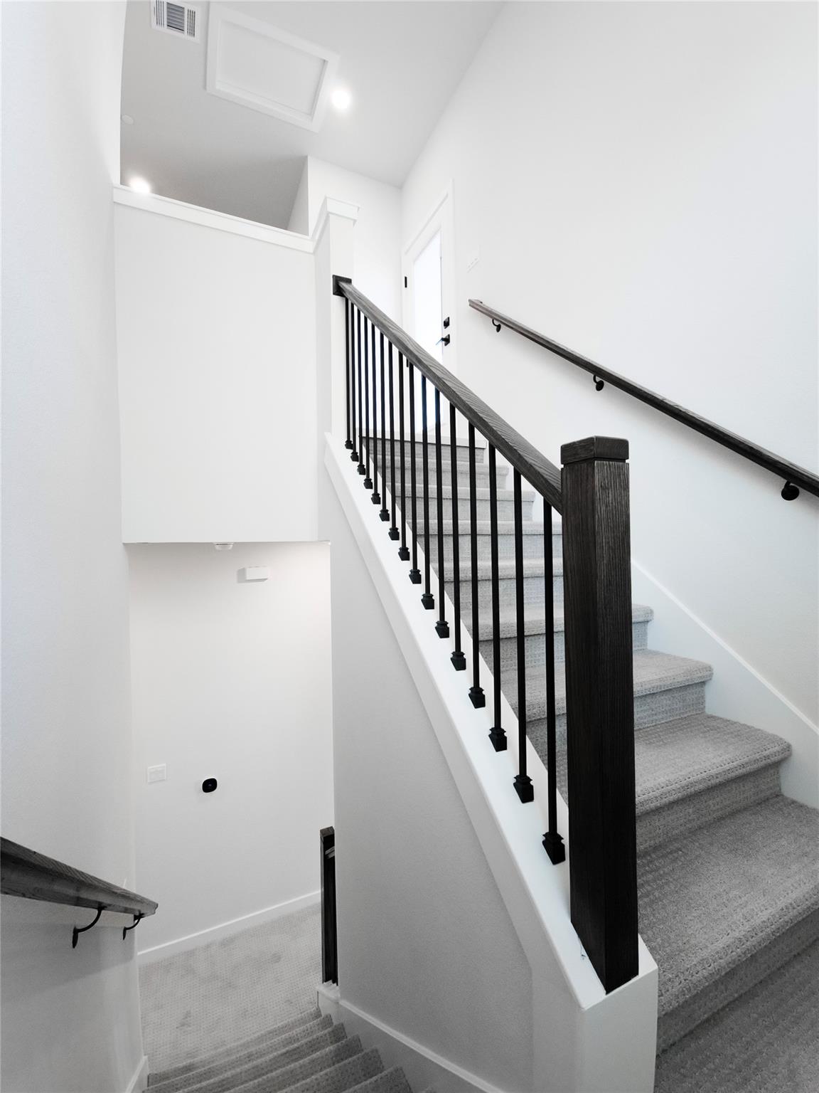 225 John Webster St Property Photo 15