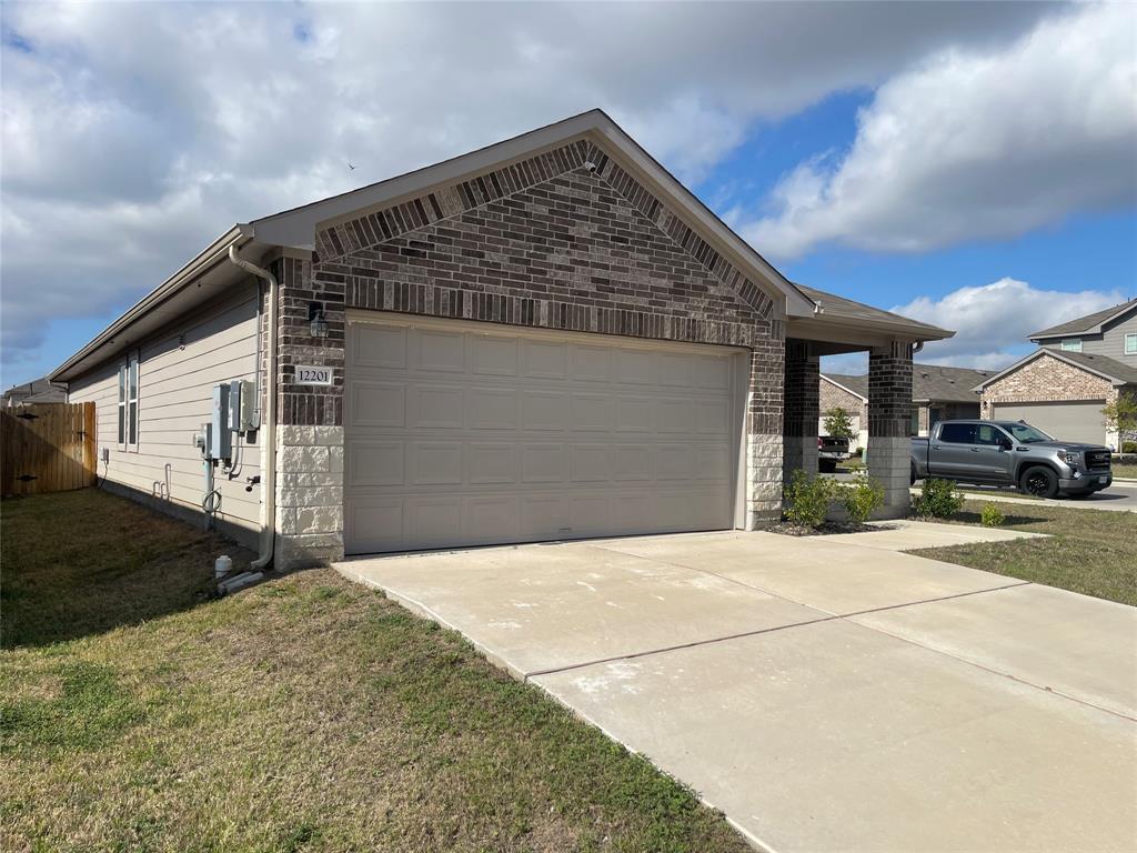 12201 Token Trl Property Photo 2