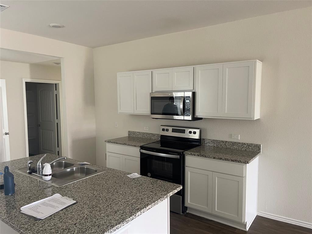 12201 Token Trl Property Photo 4