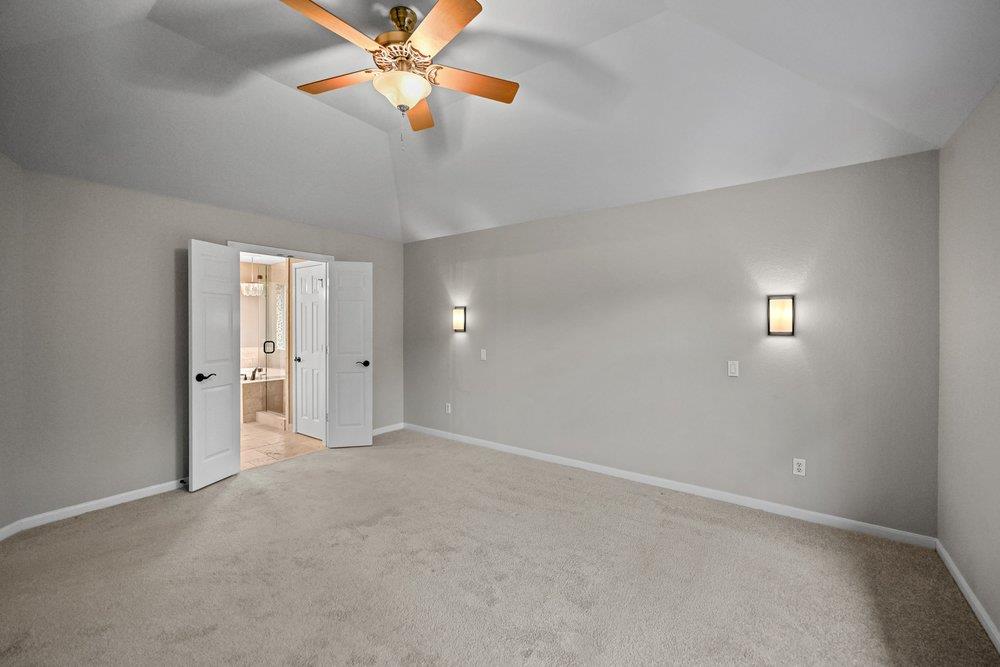 2823 Lantana Ridge Dr Property Photo 18