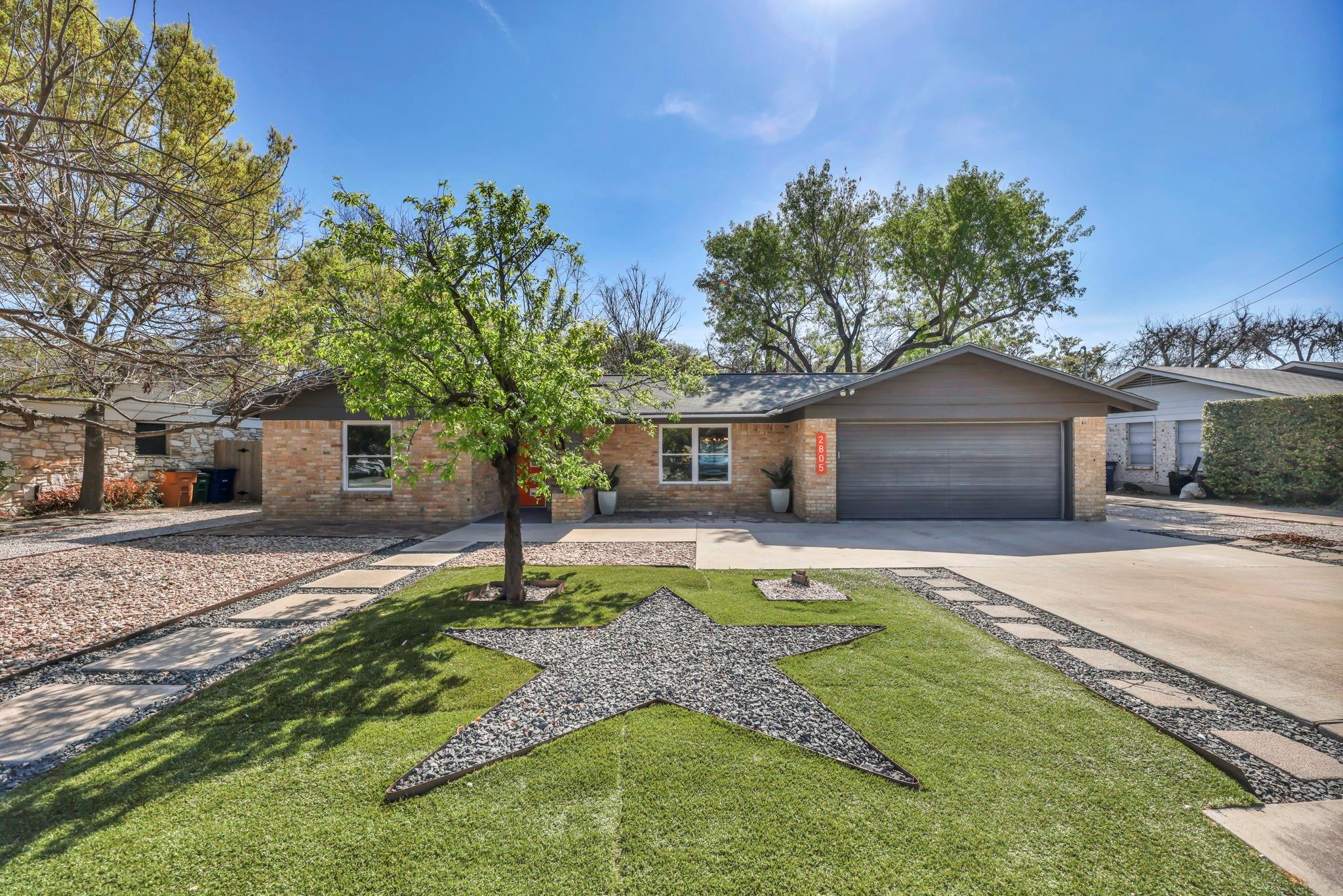 2805 Silverway Dr Property Photo 1
