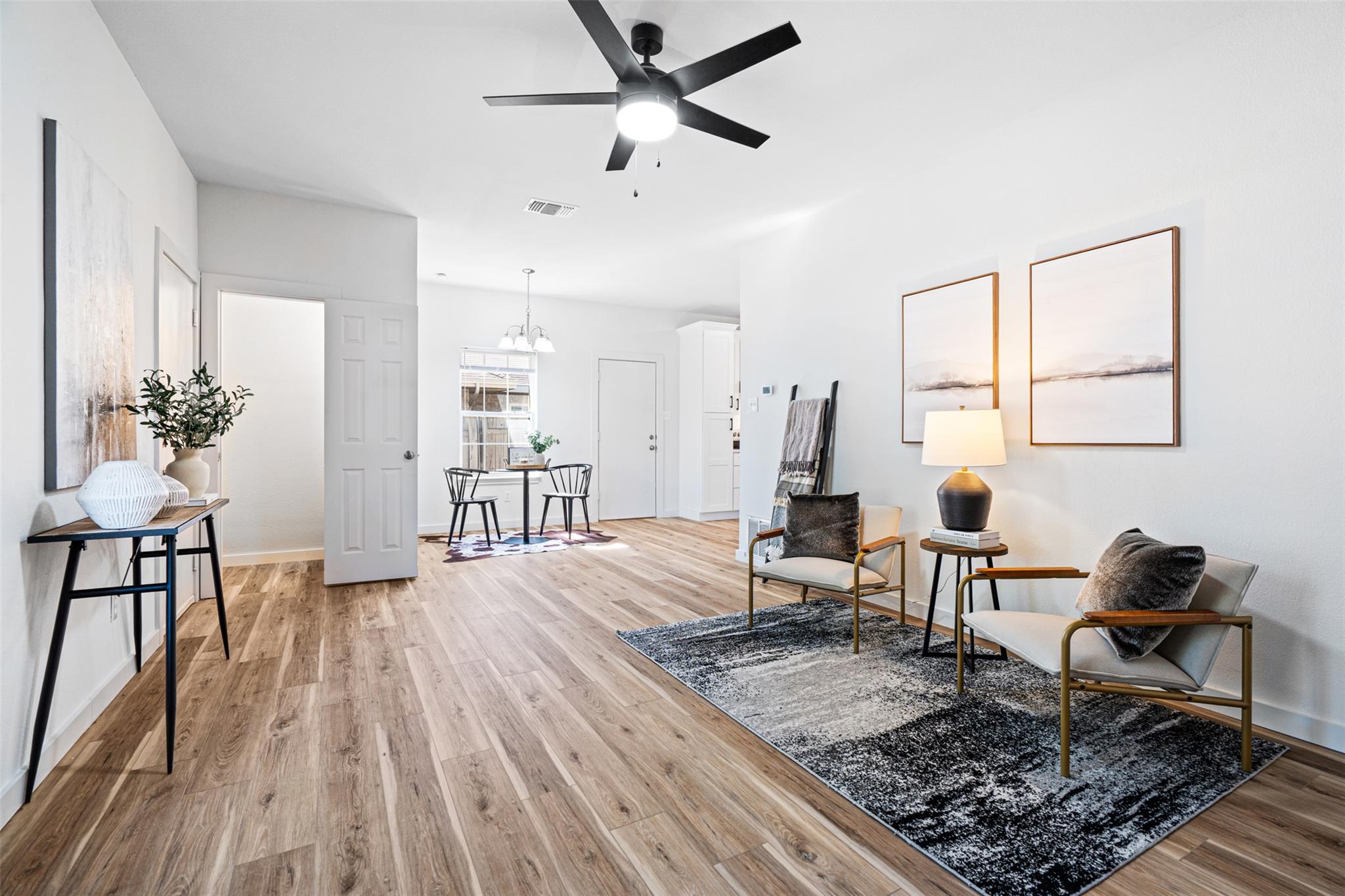 419 Bentwood Dr Property Photo 2