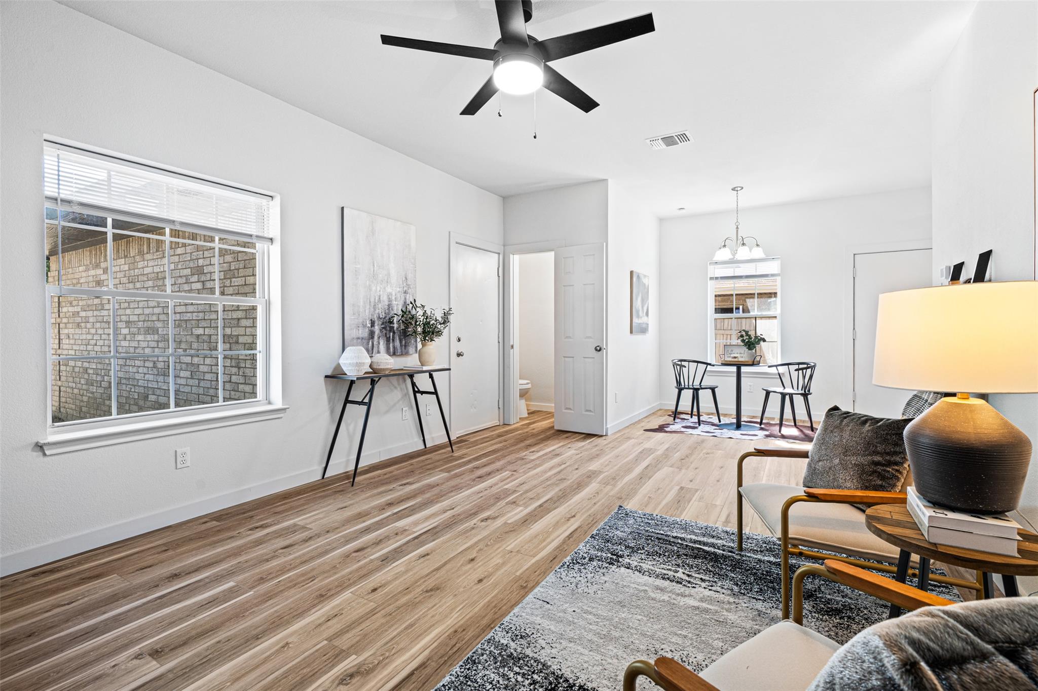 419 Bentwood Dr Property Photo 3