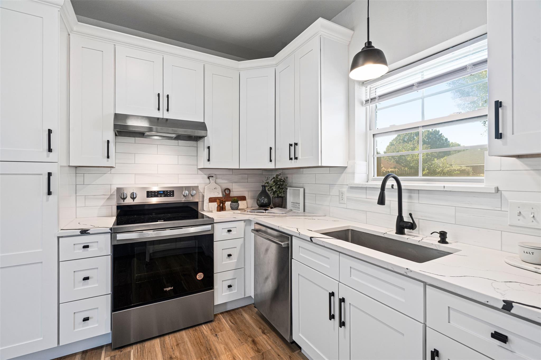 419 Bentwood Dr Property Photo 9