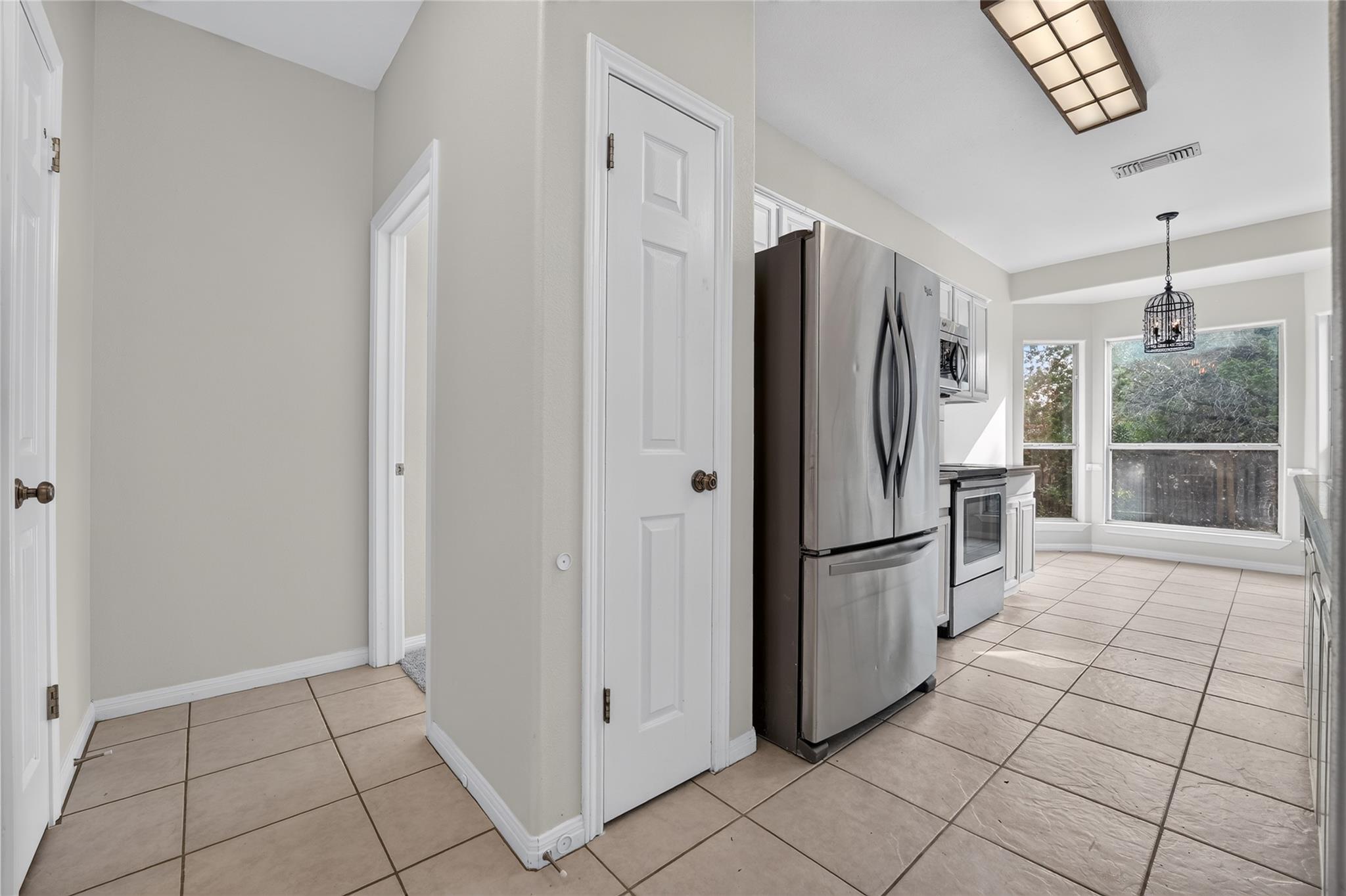 4 Cedarwood Cir Property Photo 10