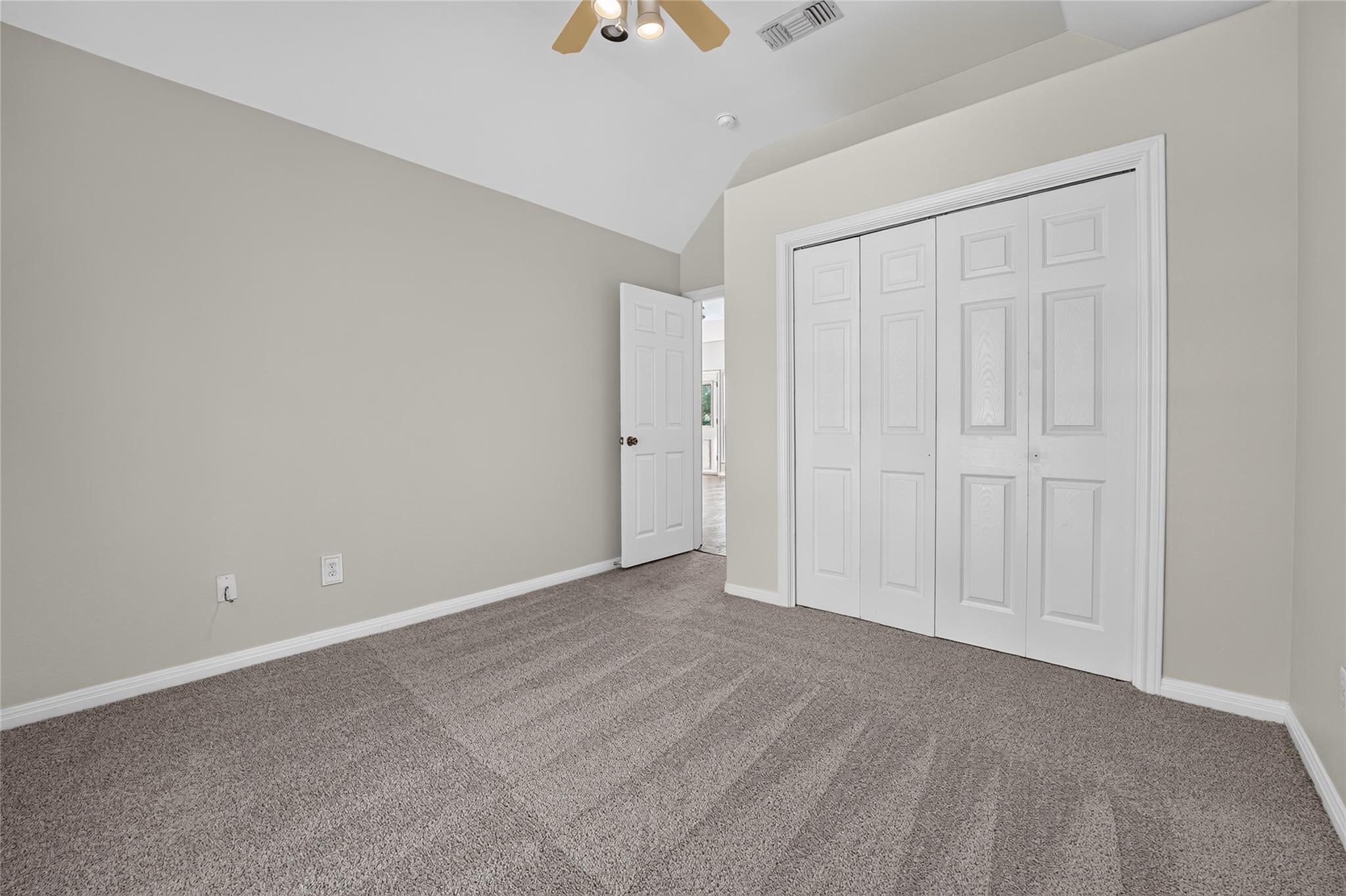 4 Cedarwood Cir Property Photo 14