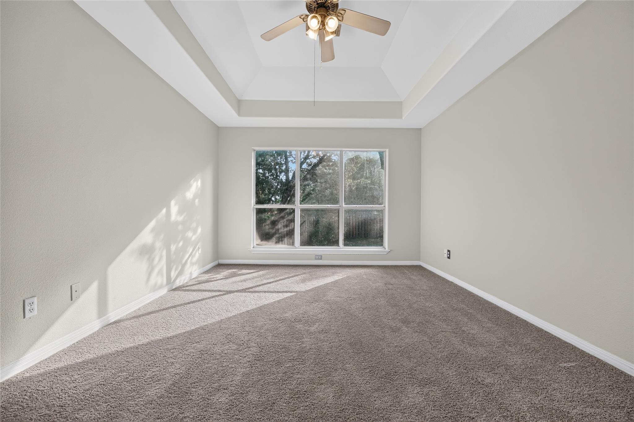 4 Cedarwood Cir Property Photo 16